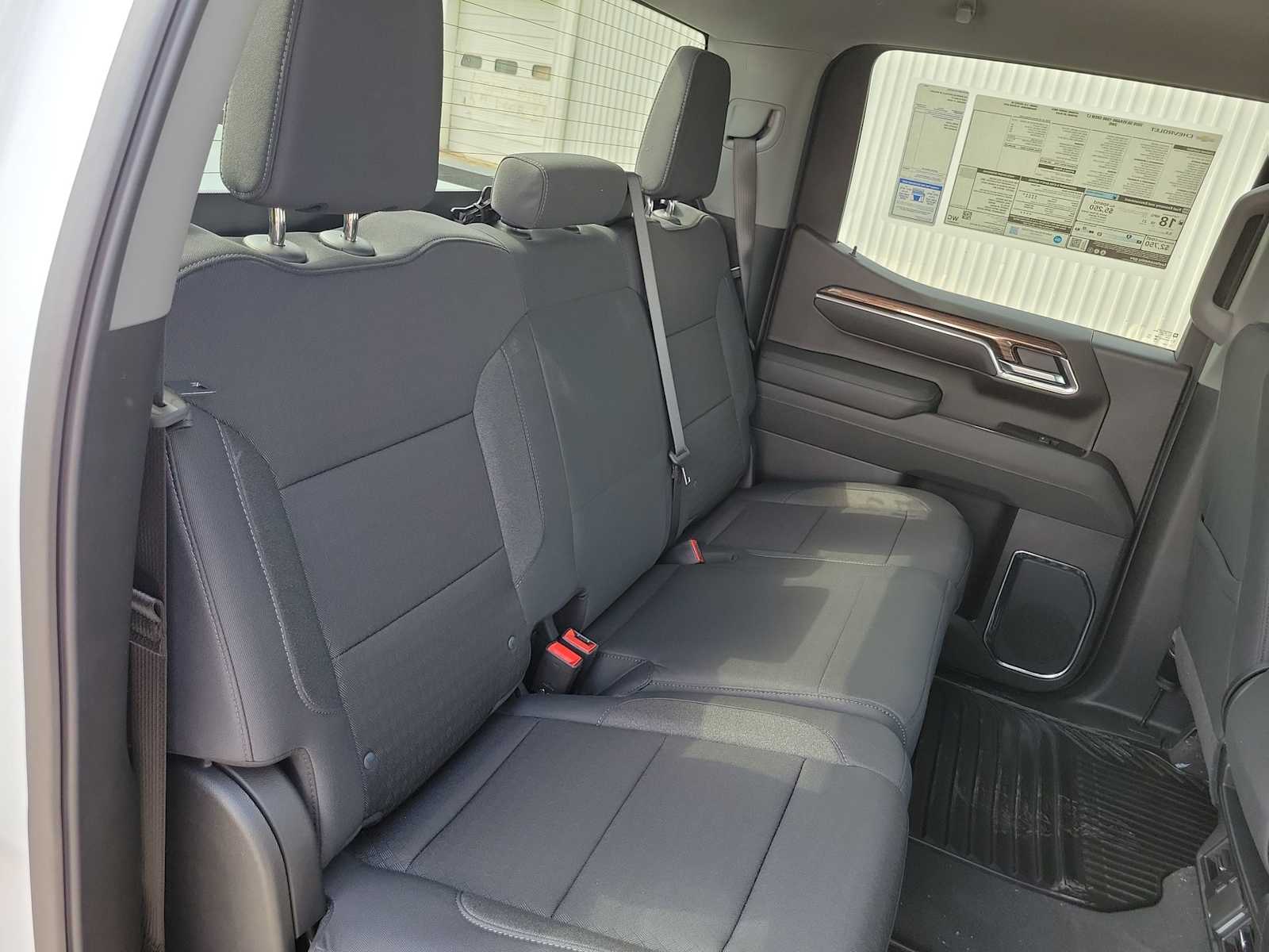 Thumbnail: 2026 Chevrolet Silverado 1500 - 17