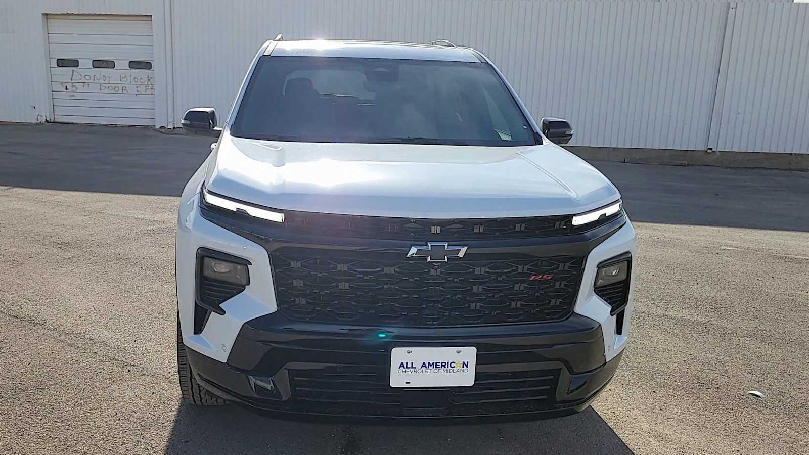 Thumbnail: 2026 Chevrolet Traverse - 3