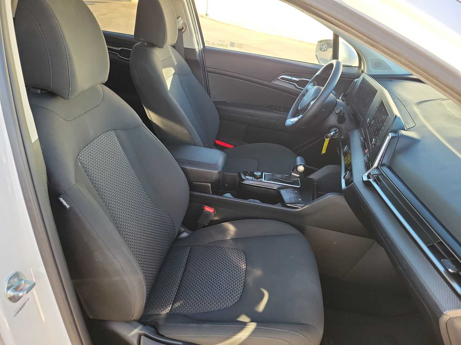 Thumbnail: 2025 Kia Sportage - 18