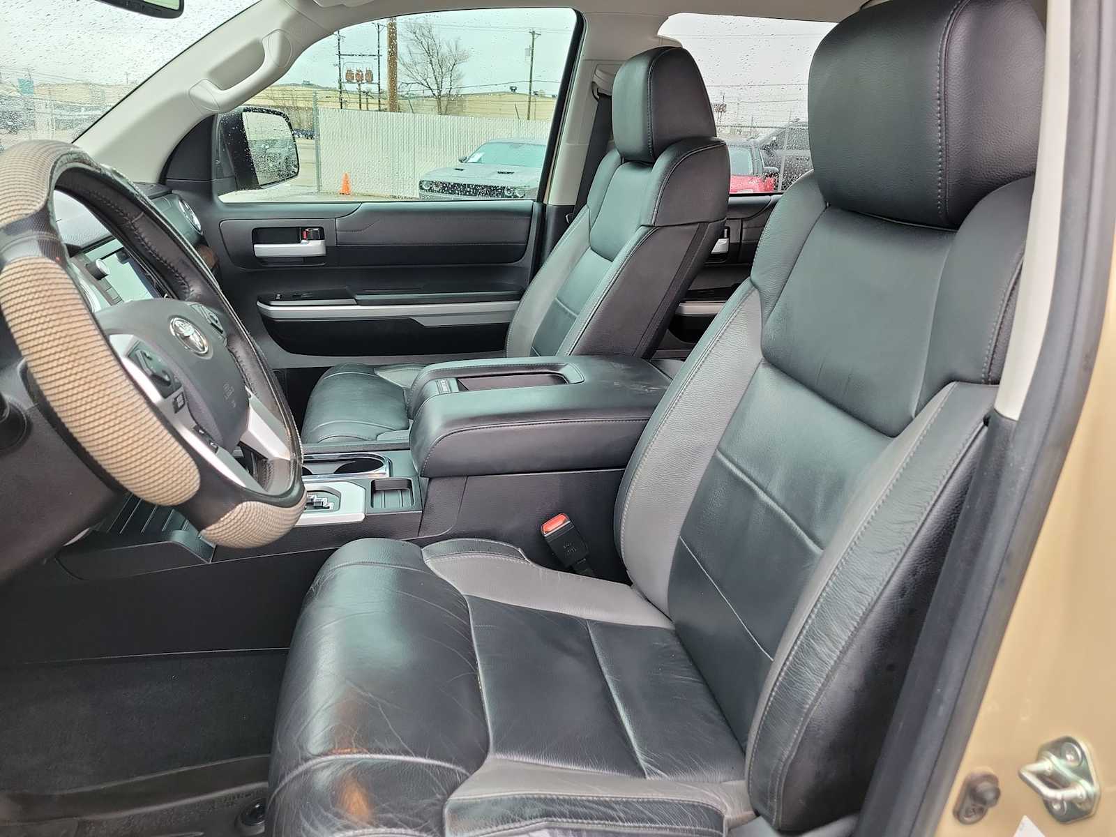 Thumbnail: 2020 Toyota Tundra - 19