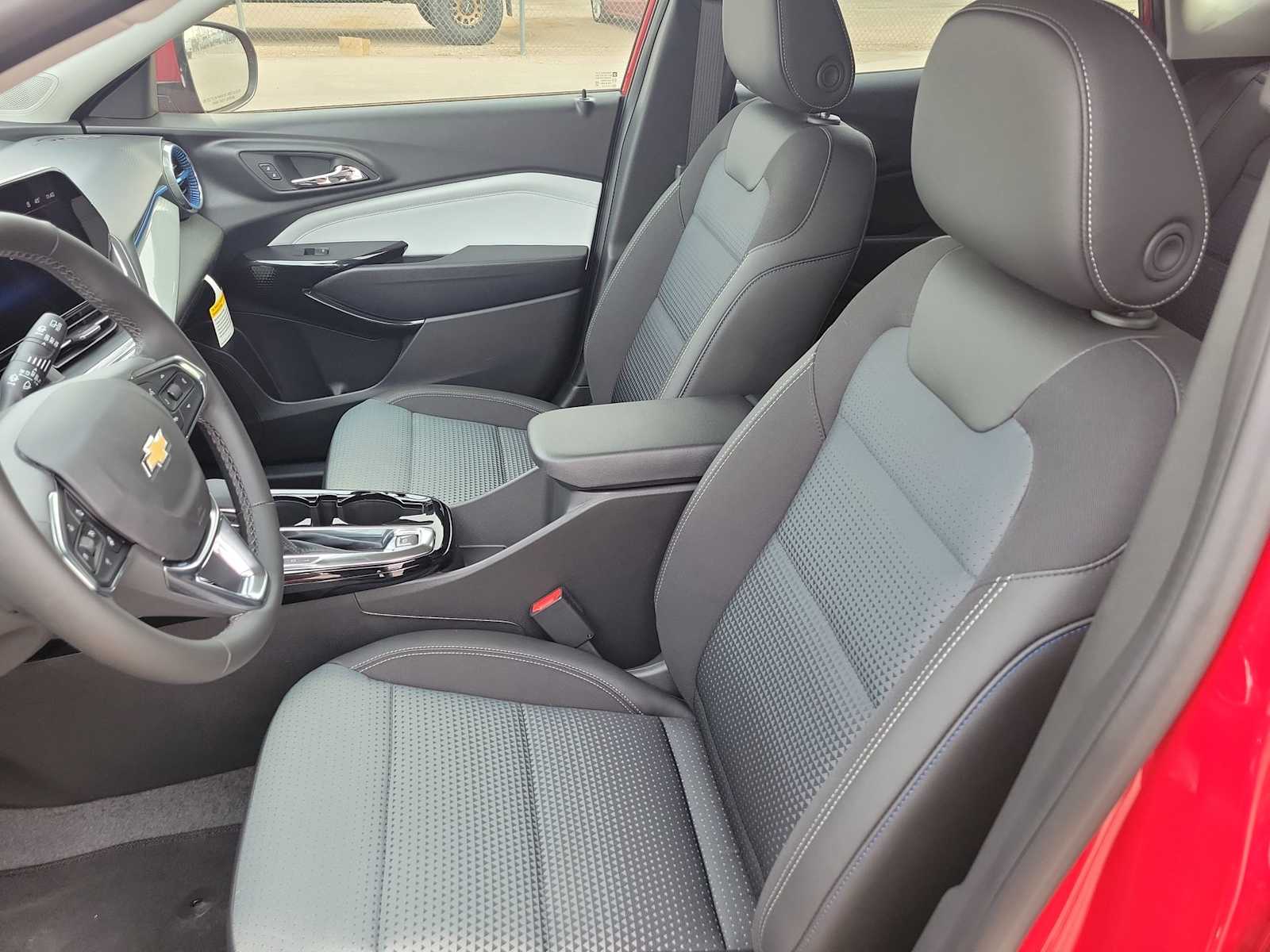 Thumbnail: 2026 Chevrolet Trax - 19