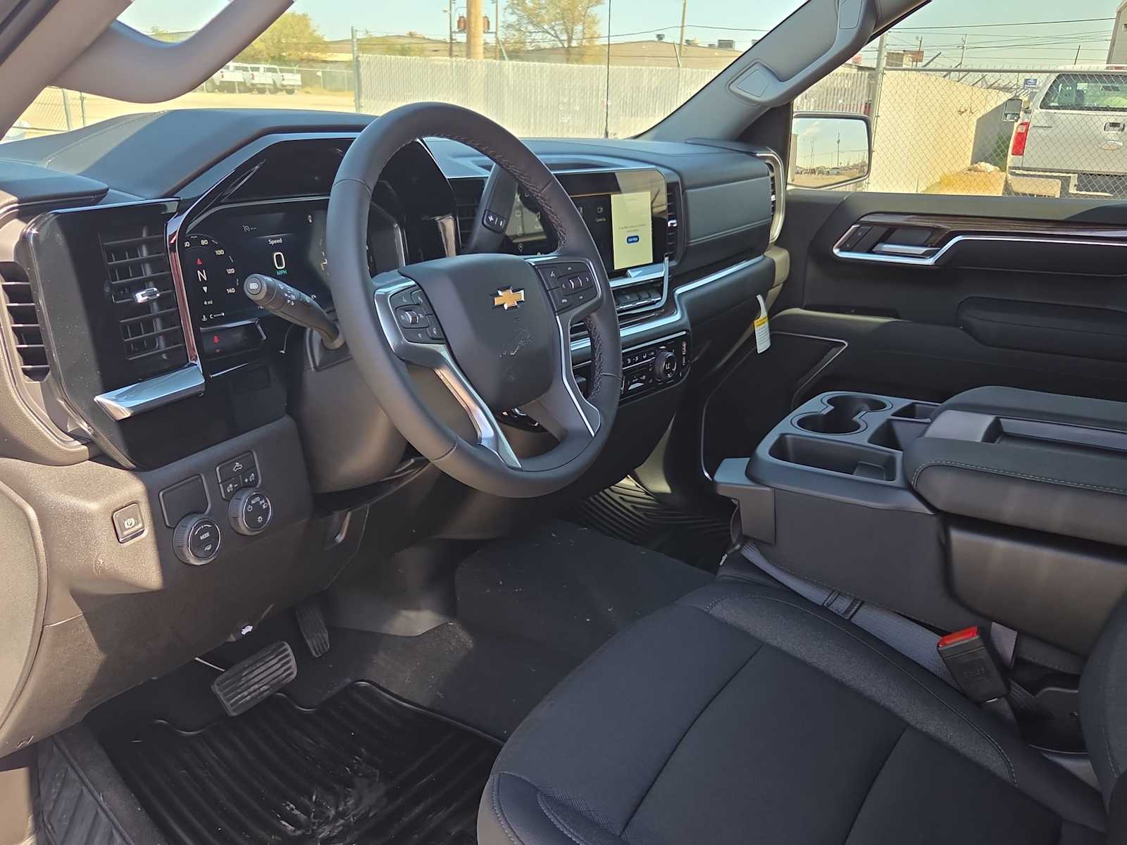 Thumbnail: 2026 Chevrolet Silverado 1500 - 10