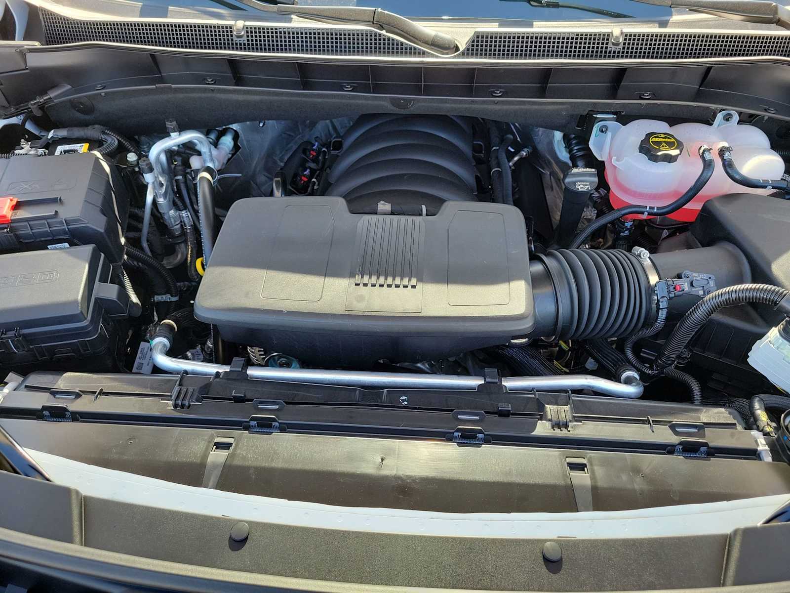 Thumbnail: 2026 Chevrolet Suburban - 13