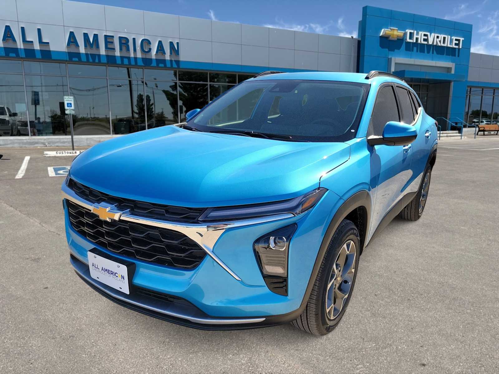 Thumbnail: 2026 Chevrolet Trax - 1