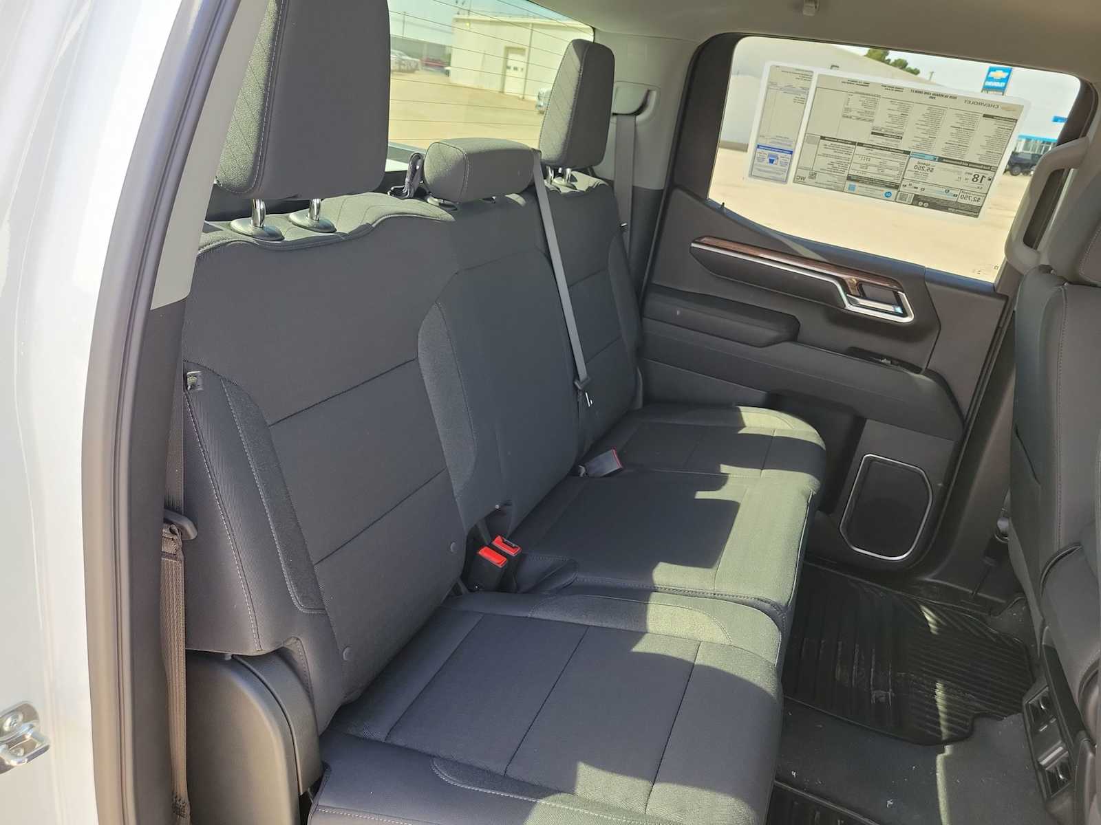 Thumbnail: 2026 Chevrolet Silverado 1500 - 17