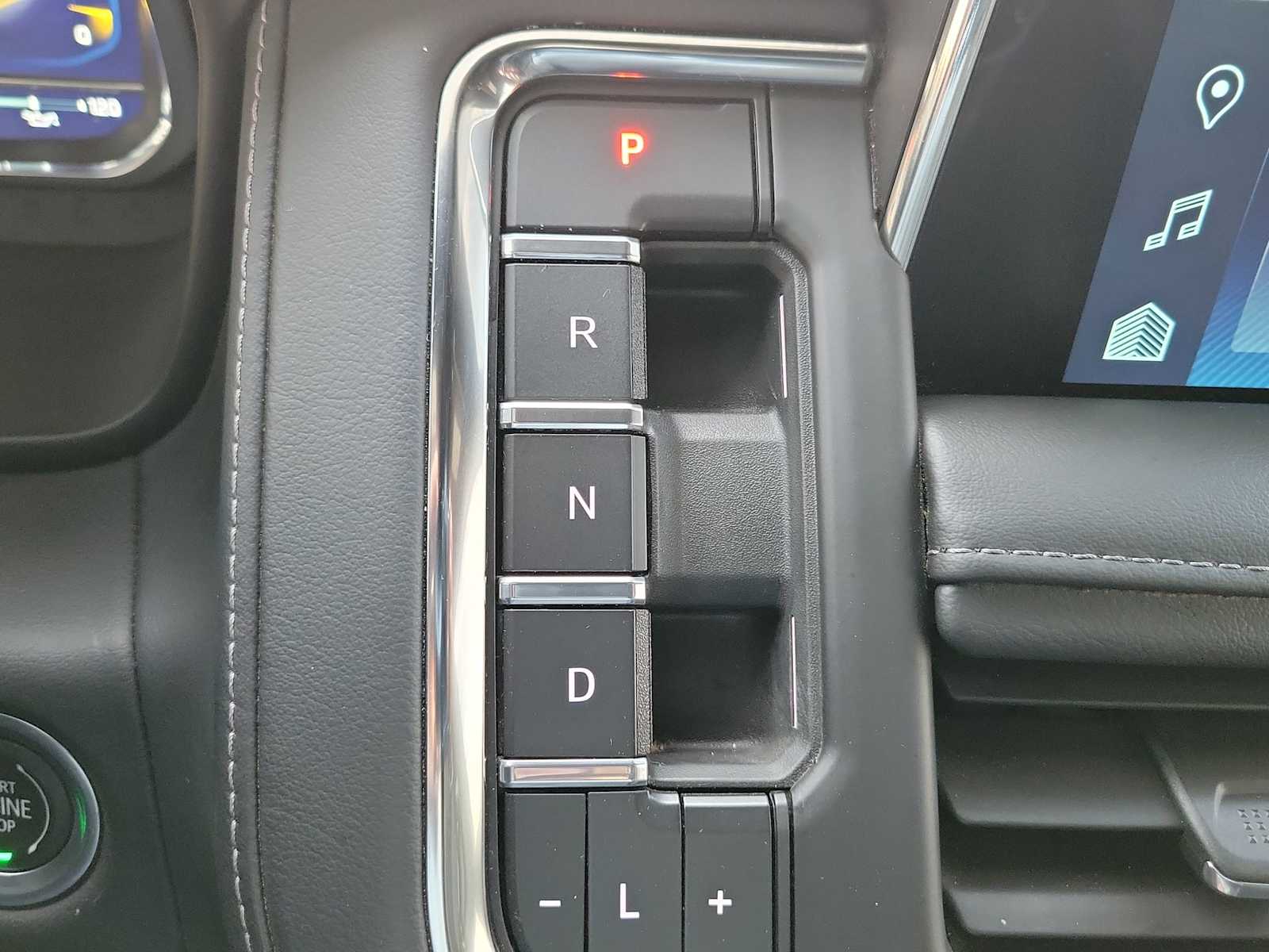 Thumbnail: 2022 Chevrolet Tahoe - 21