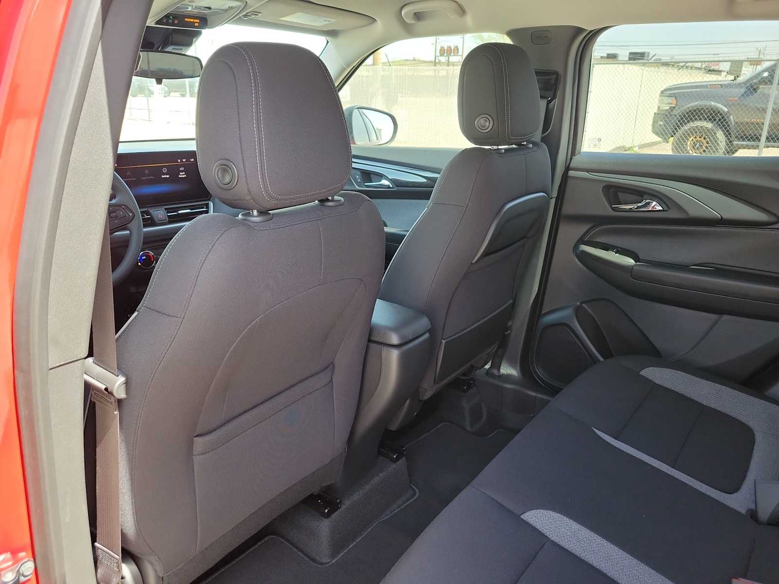 Thumbnail: 2026 Chevrolet TrailBlazer - 16