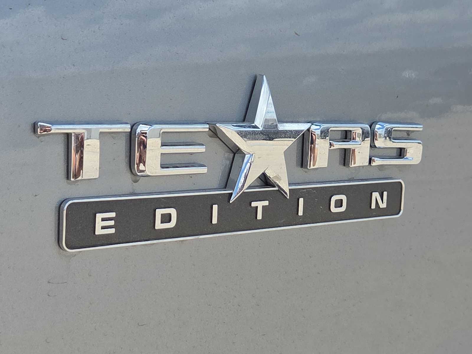 Thumbnail: 2026 Chevrolet Silverado 1500 - 13