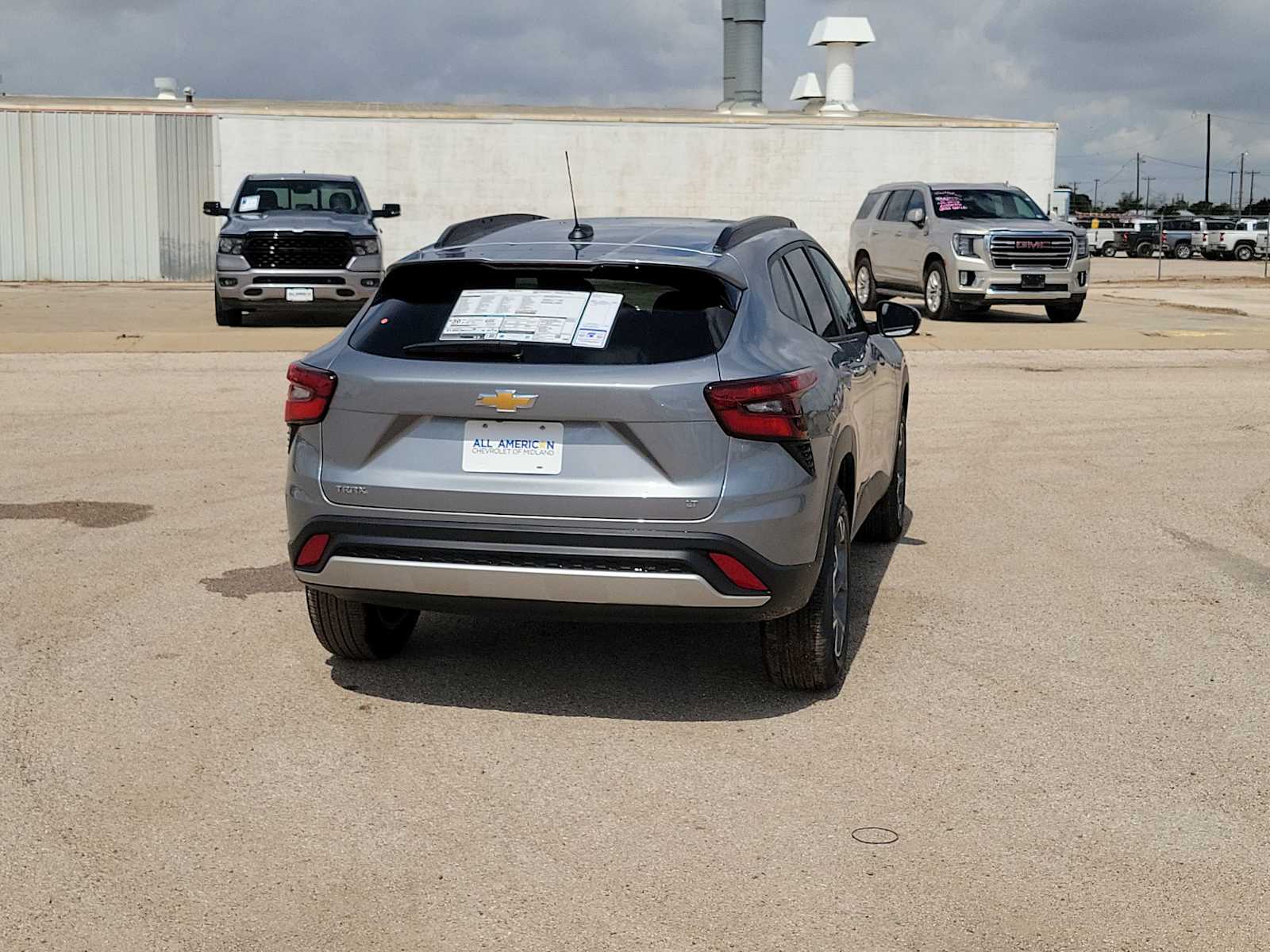Thumbnail: 2026 Chevrolet Trax - 8