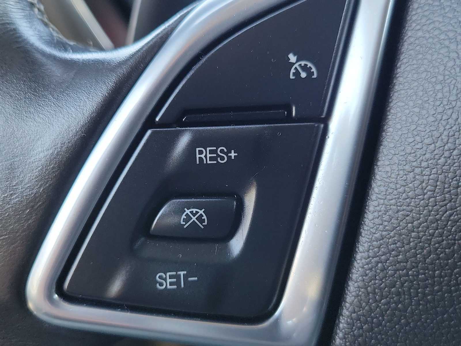 Thumbnail: 2021 Chevrolet Camaro - 27