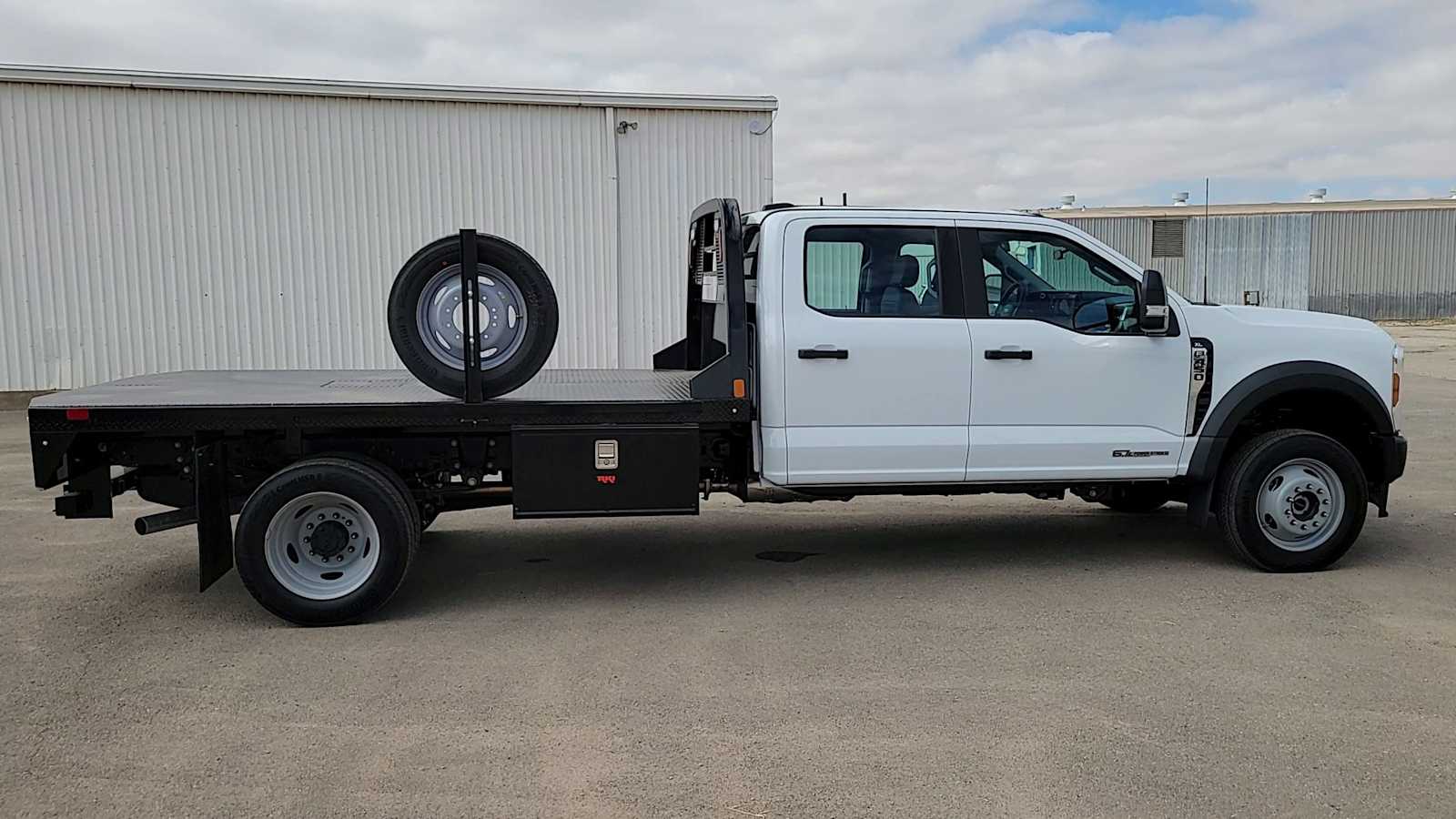 Thumbnail: 2026 Ford F-450 - 9