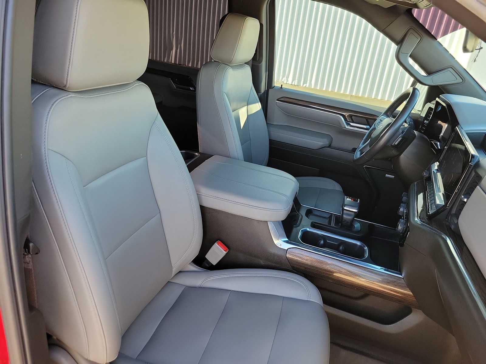 Thumbnail: 2023 Chevrolet Silverado 1500 - 22