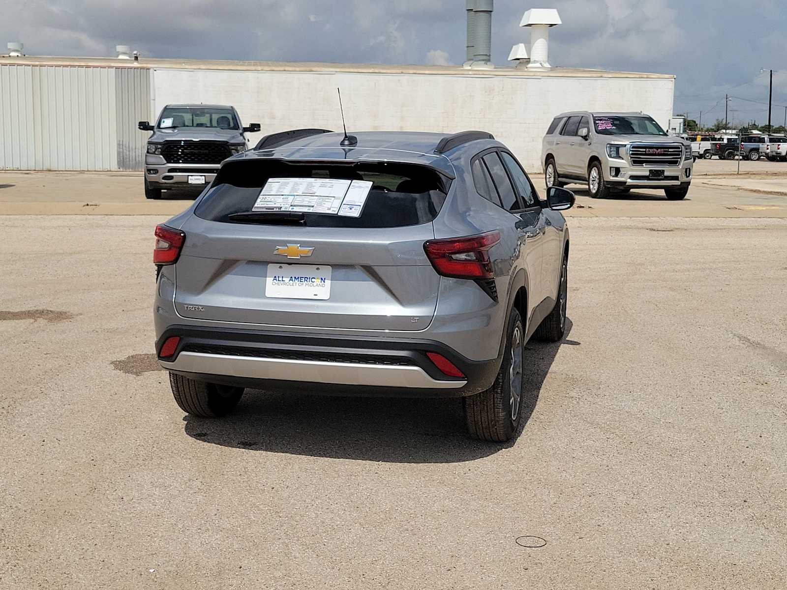 Thumbnail: 2026 Chevrolet Trax - 8