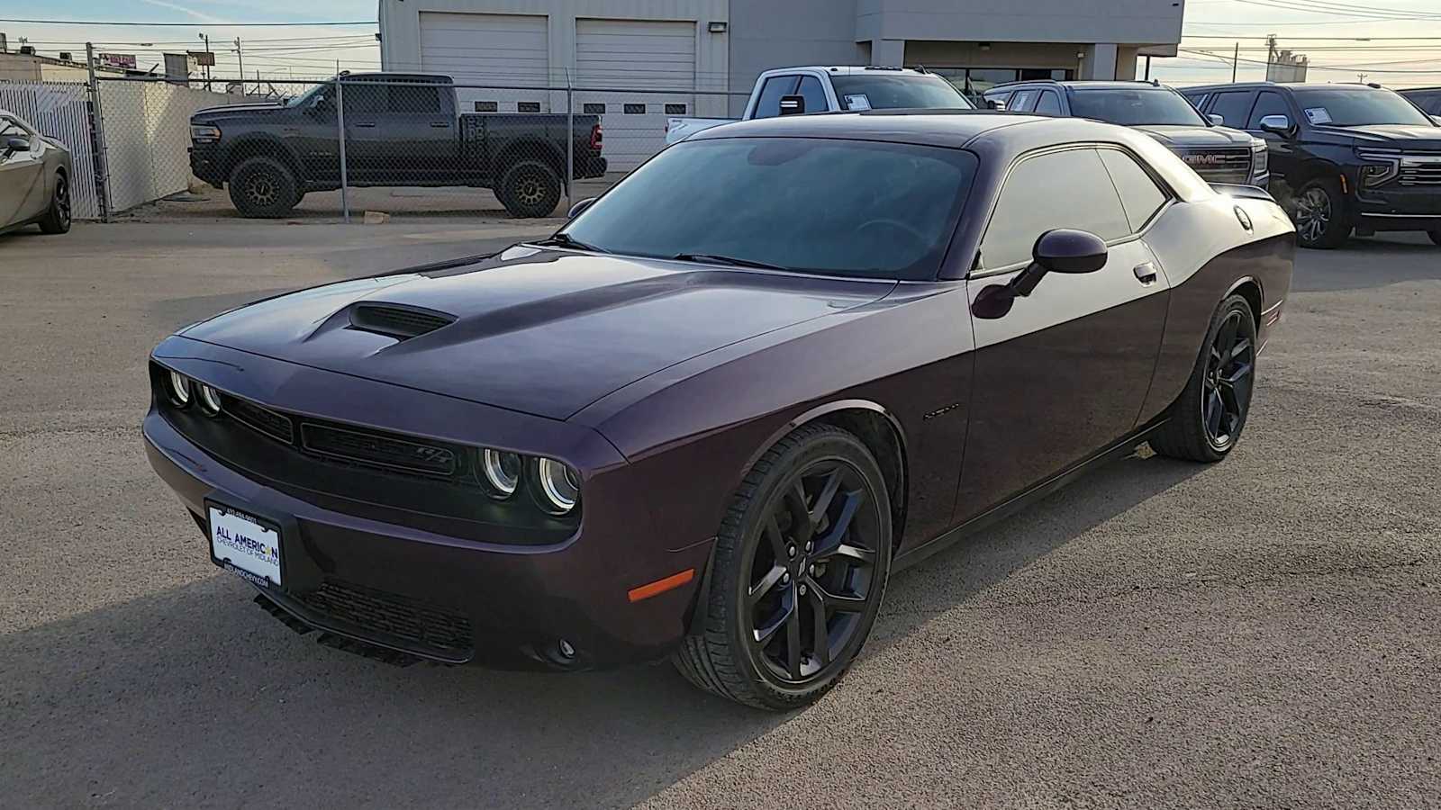 Thumbnail: 2022 Dodge Challenger - 4