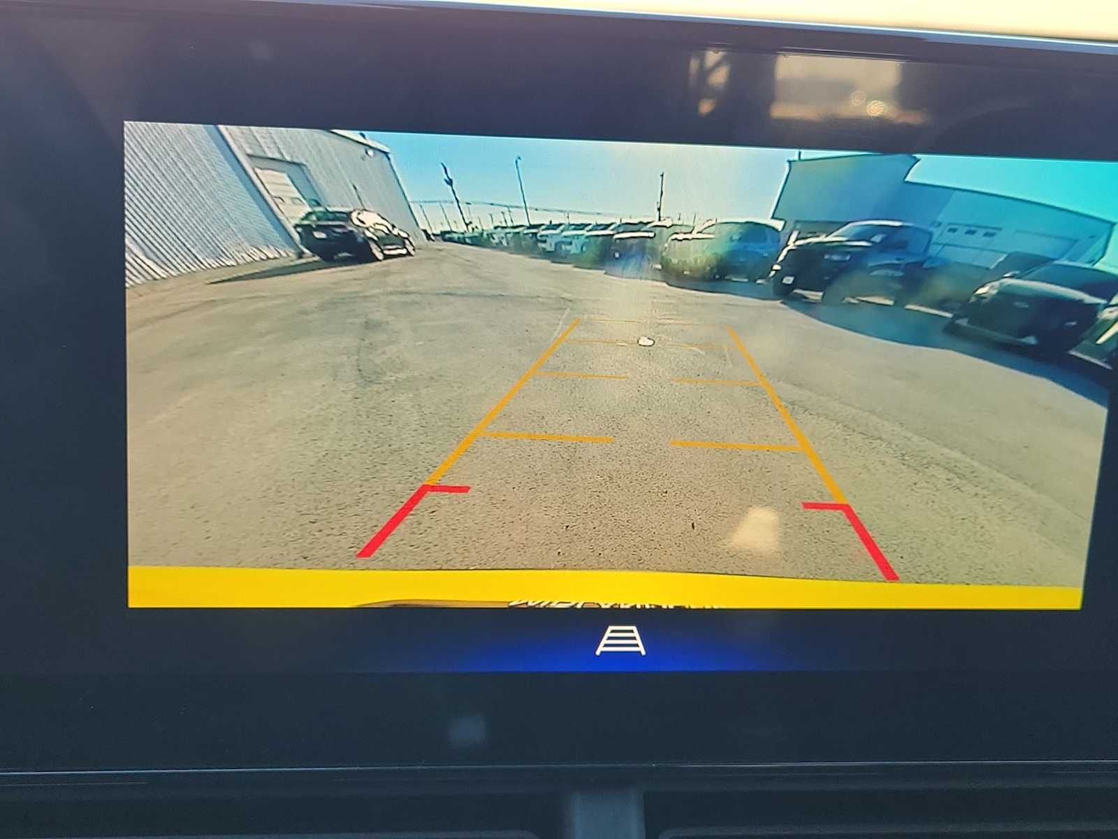 Thumbnail: 2025 Chevrolet Trax - 28