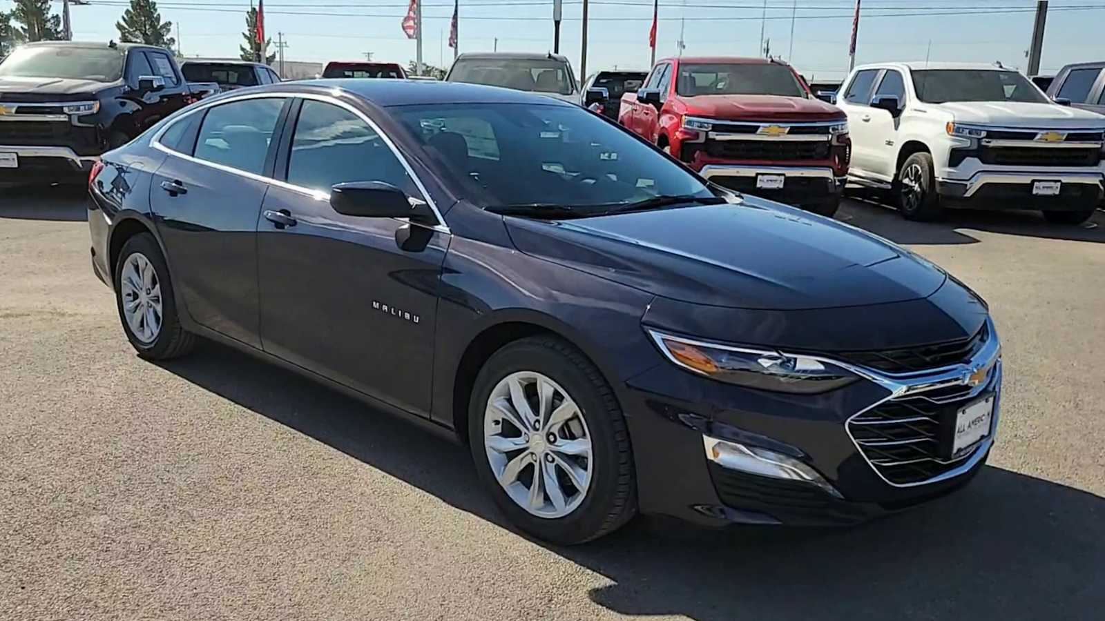 Thumbnail: 2025 Chevrolet Malibu - 2