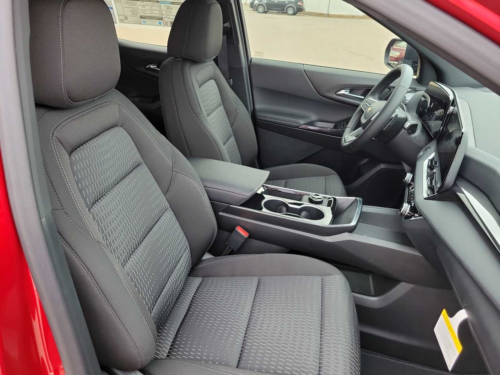 Thumbnail: 2026 Chevrolet Equinox - 18