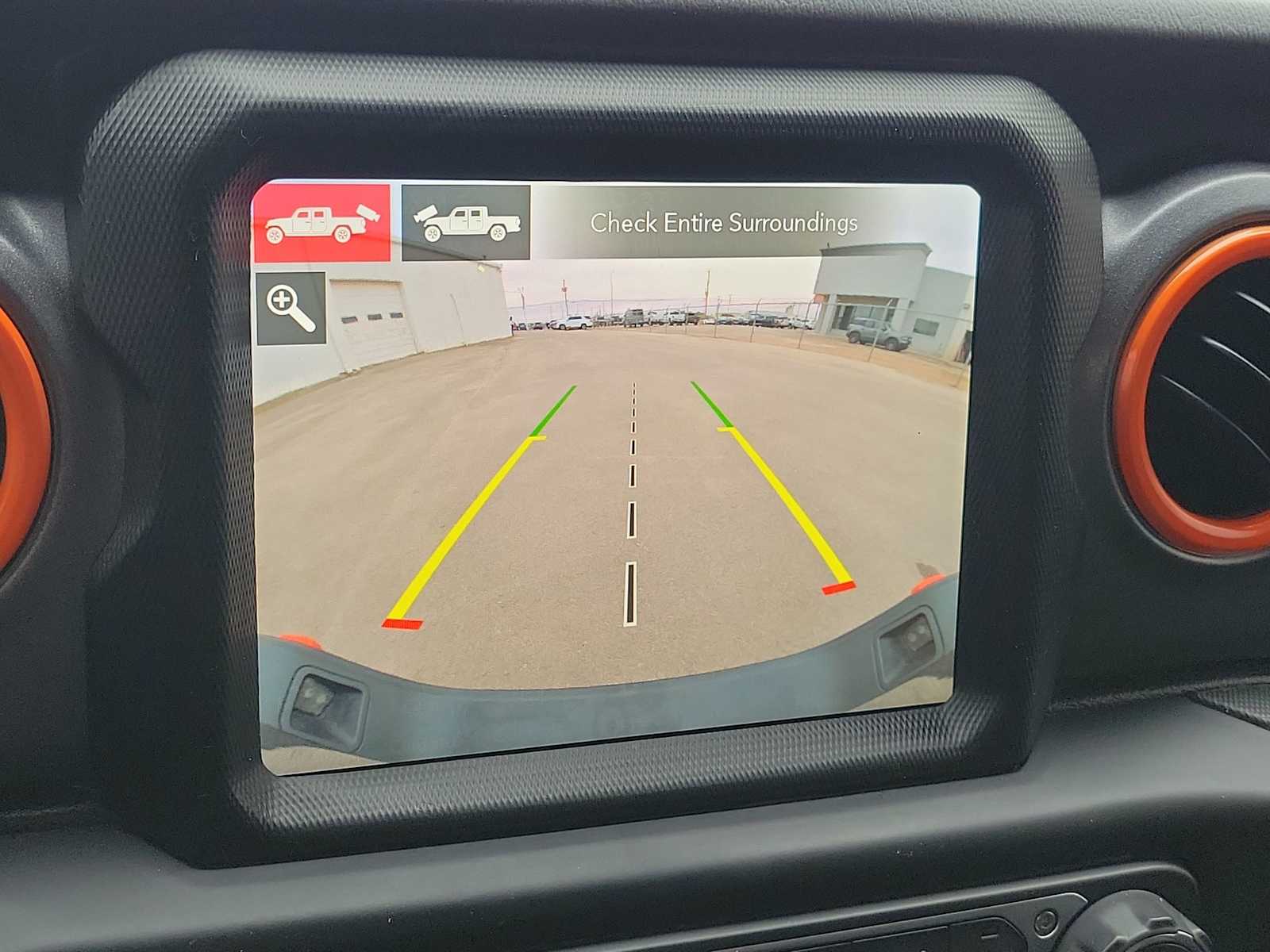 Thumbnail: 2022 Jeep Gladiator - 28