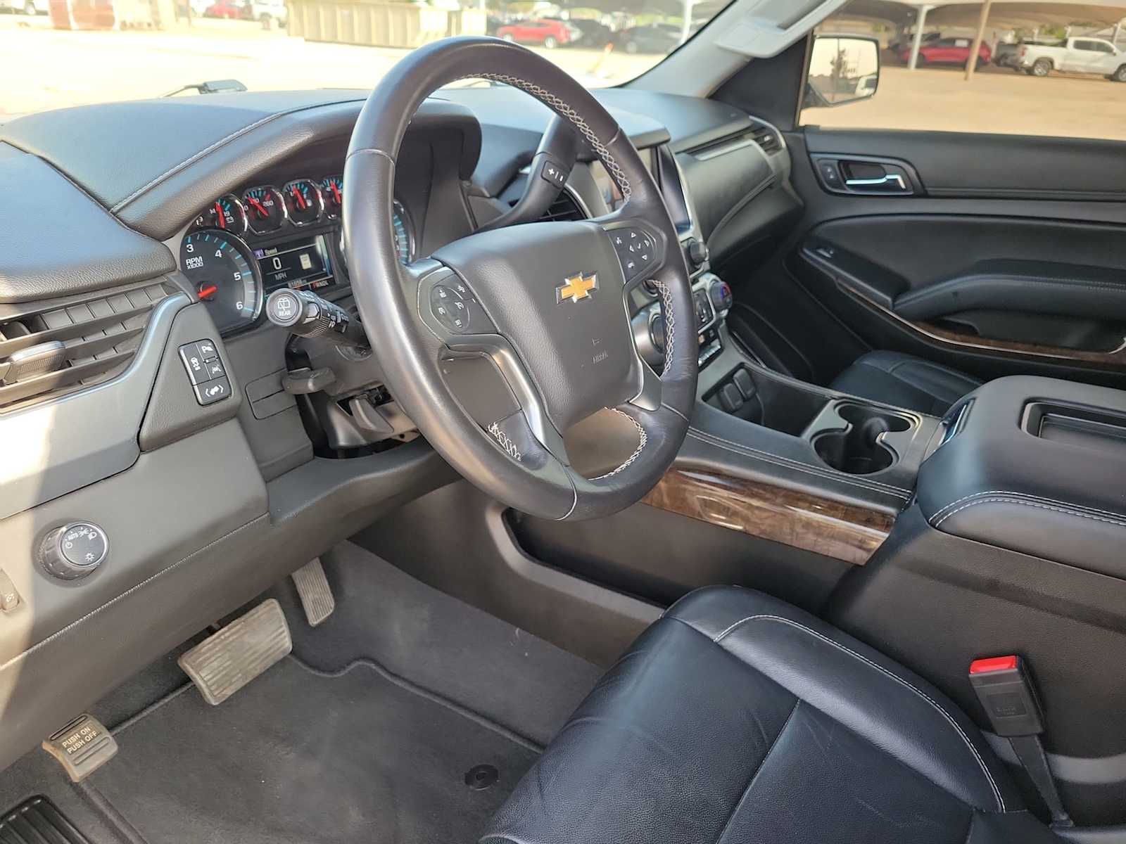 Thumbnail: 2019 Chevrolet Tahoe - 10