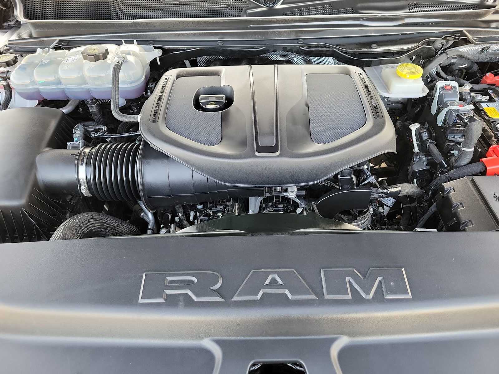 Thumbnail: 2025 RAM 1500 - 17