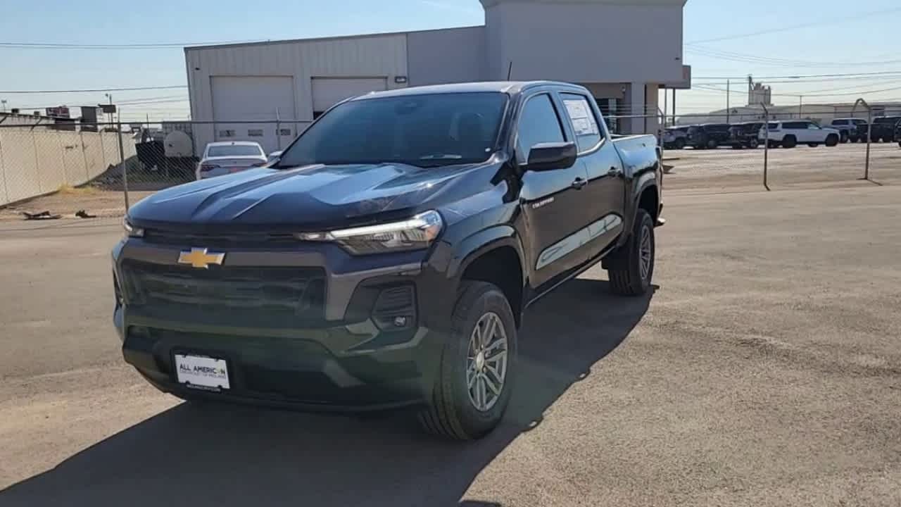 Thumbnail: 2026 Chevrolet Colorado - 4