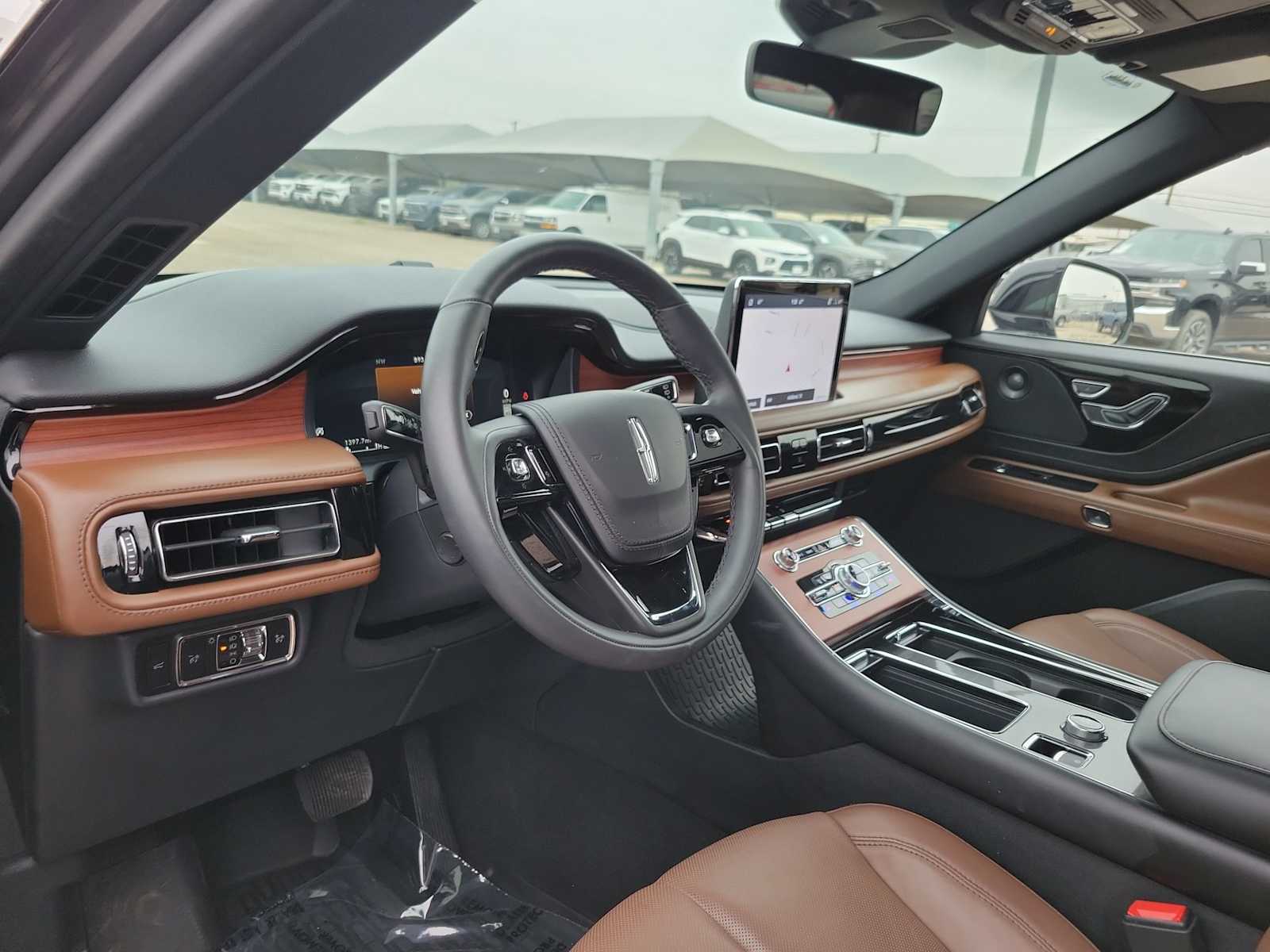 Thumbnail: 2024 Lincoln Aviator - 10