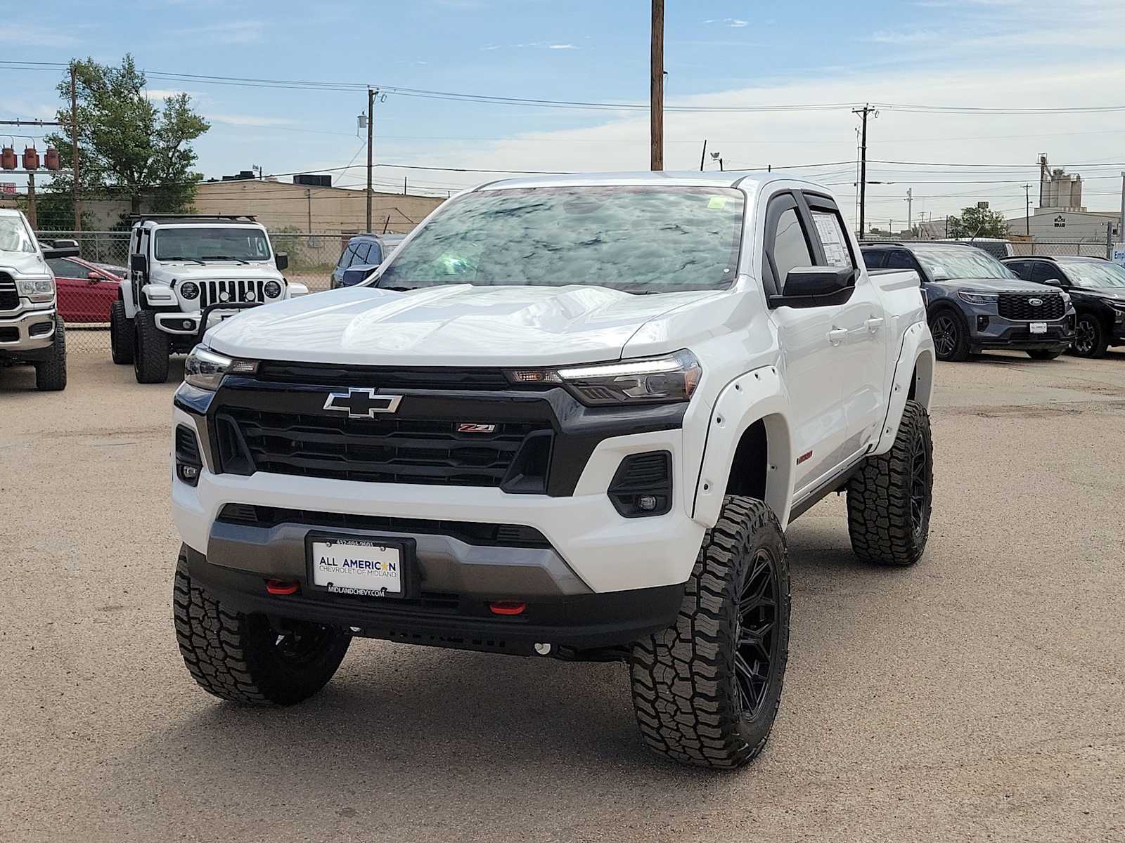 Thumbnail: 2026 Chevrolet Colorado - 4