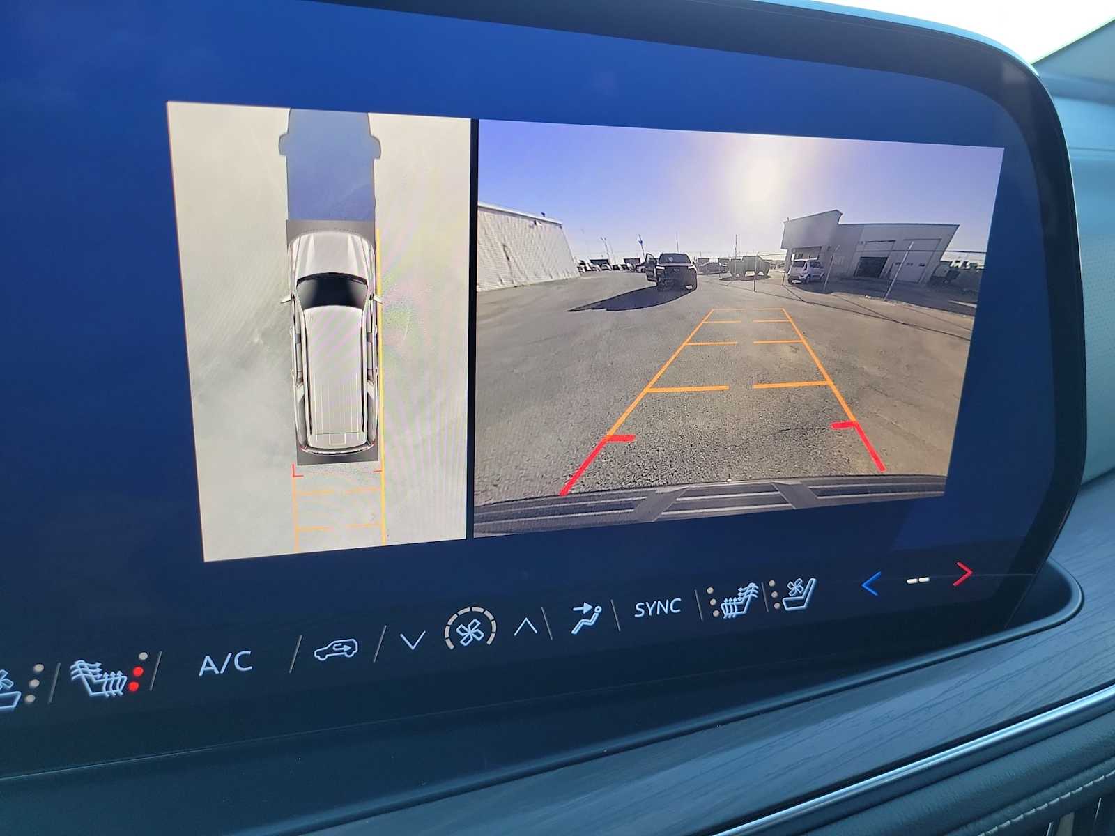 Thumbnail: 2025 Chevrolet Suburban - 28