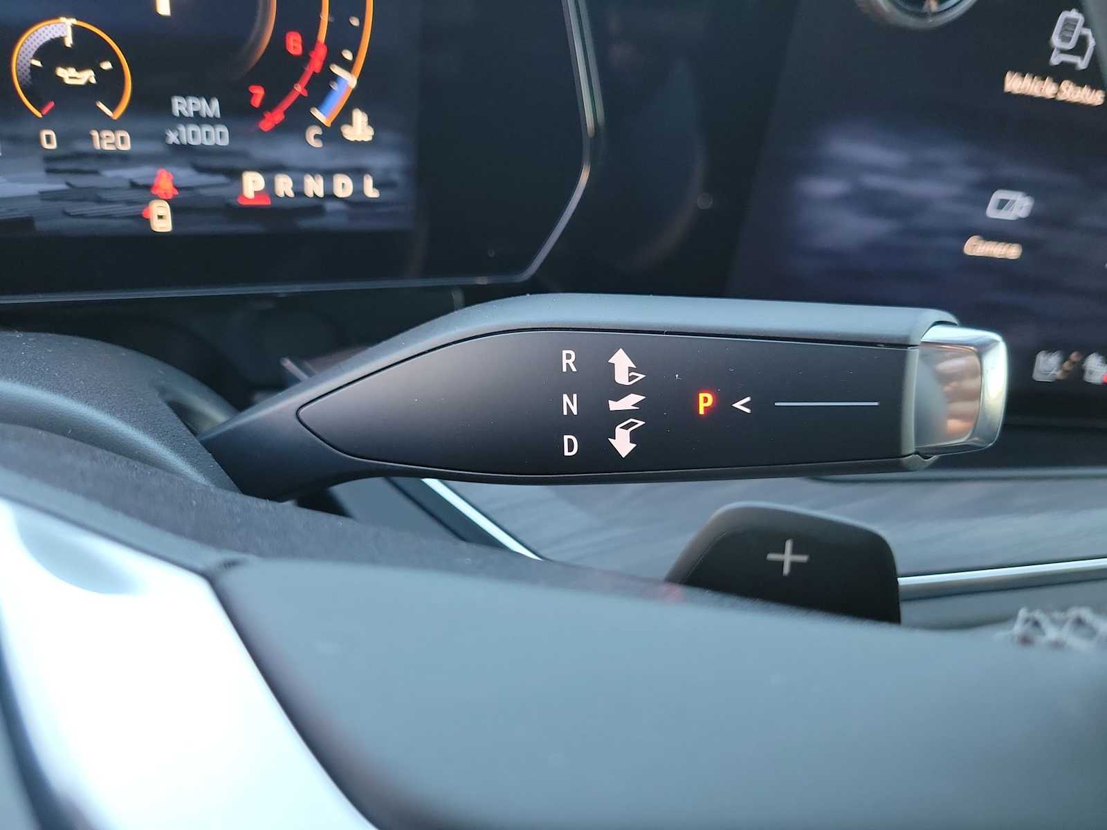 Thumbnail: 2025 Chevrolet Suburban - 25