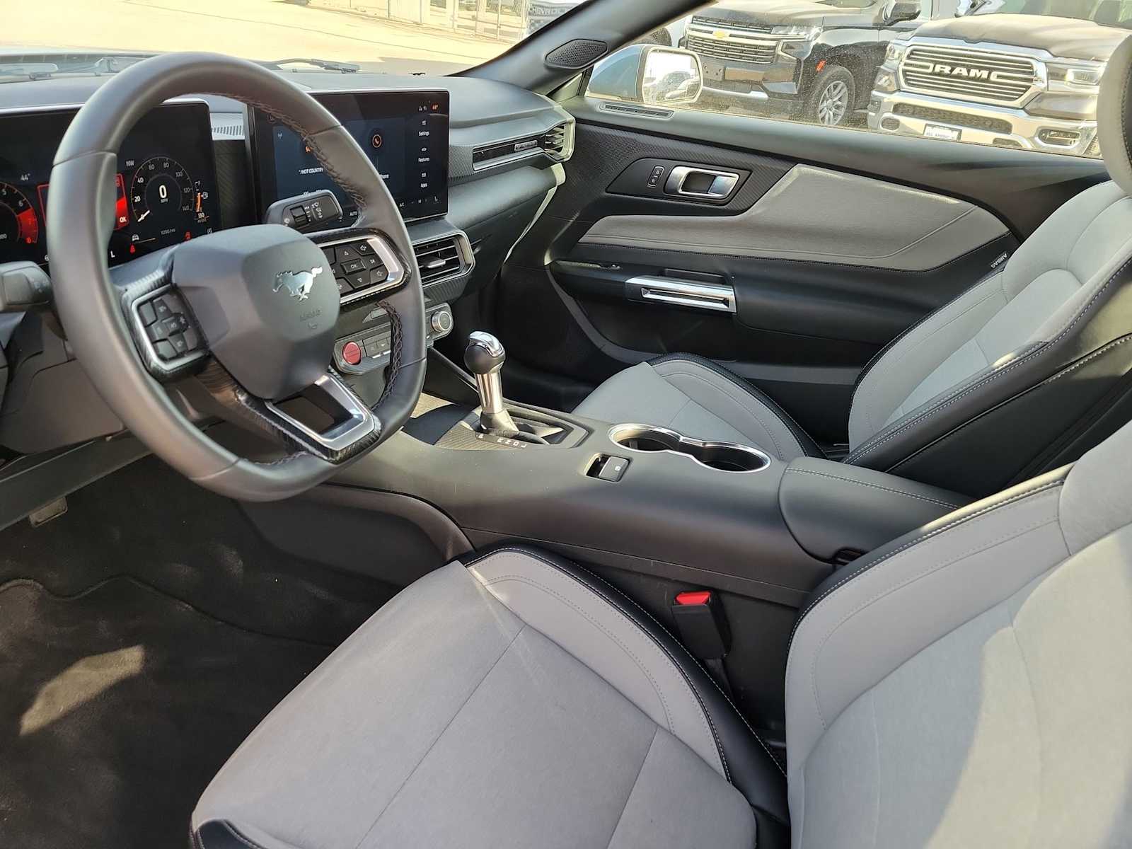 Thumbnail: 2025 Ford Mustang - 10