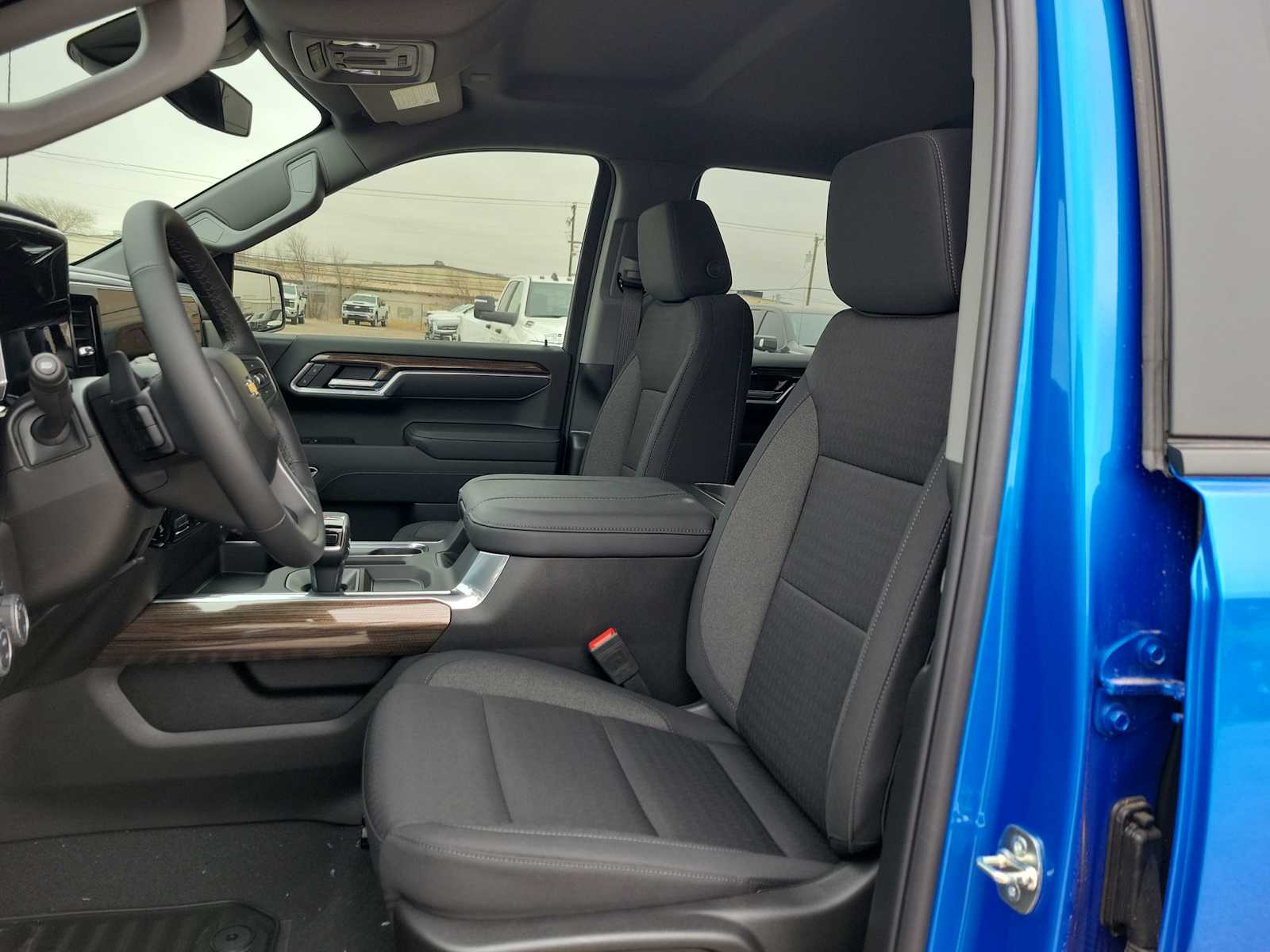 Thumbnail: 2025 Chevrolet Silverado 1500 - 19