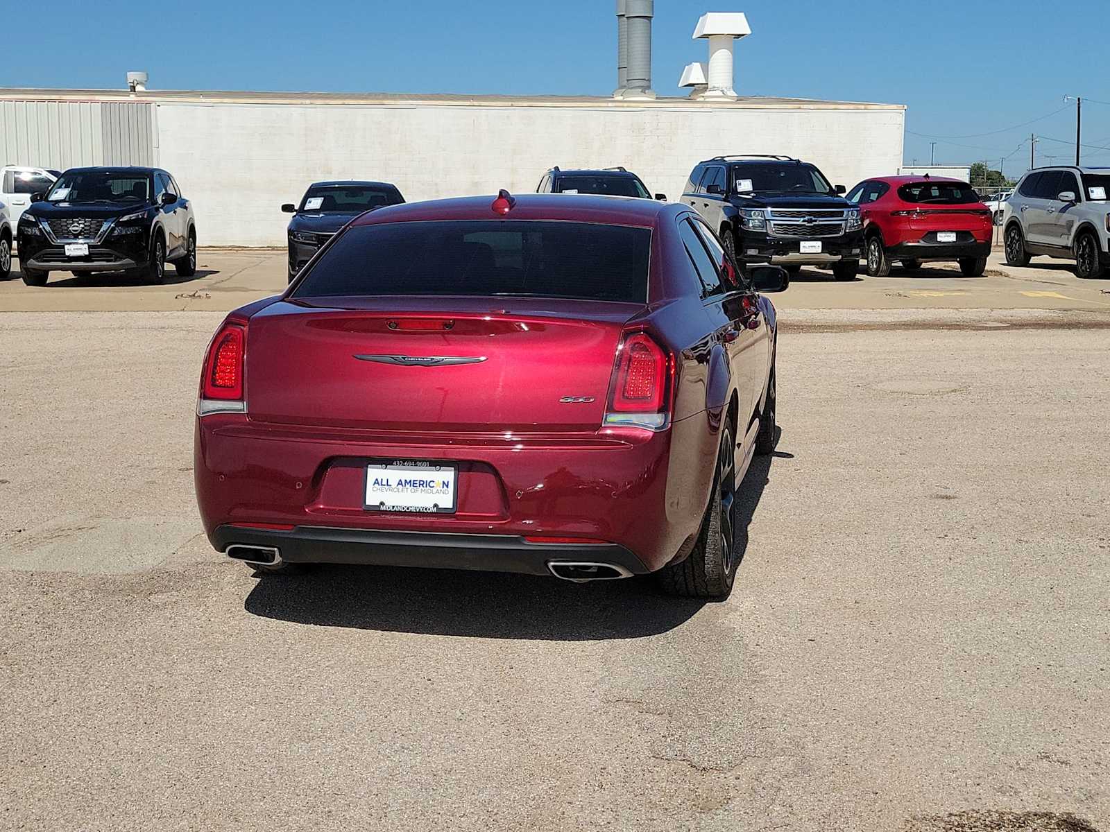 Thumbnail: 2022 Chrysler 300 - 8