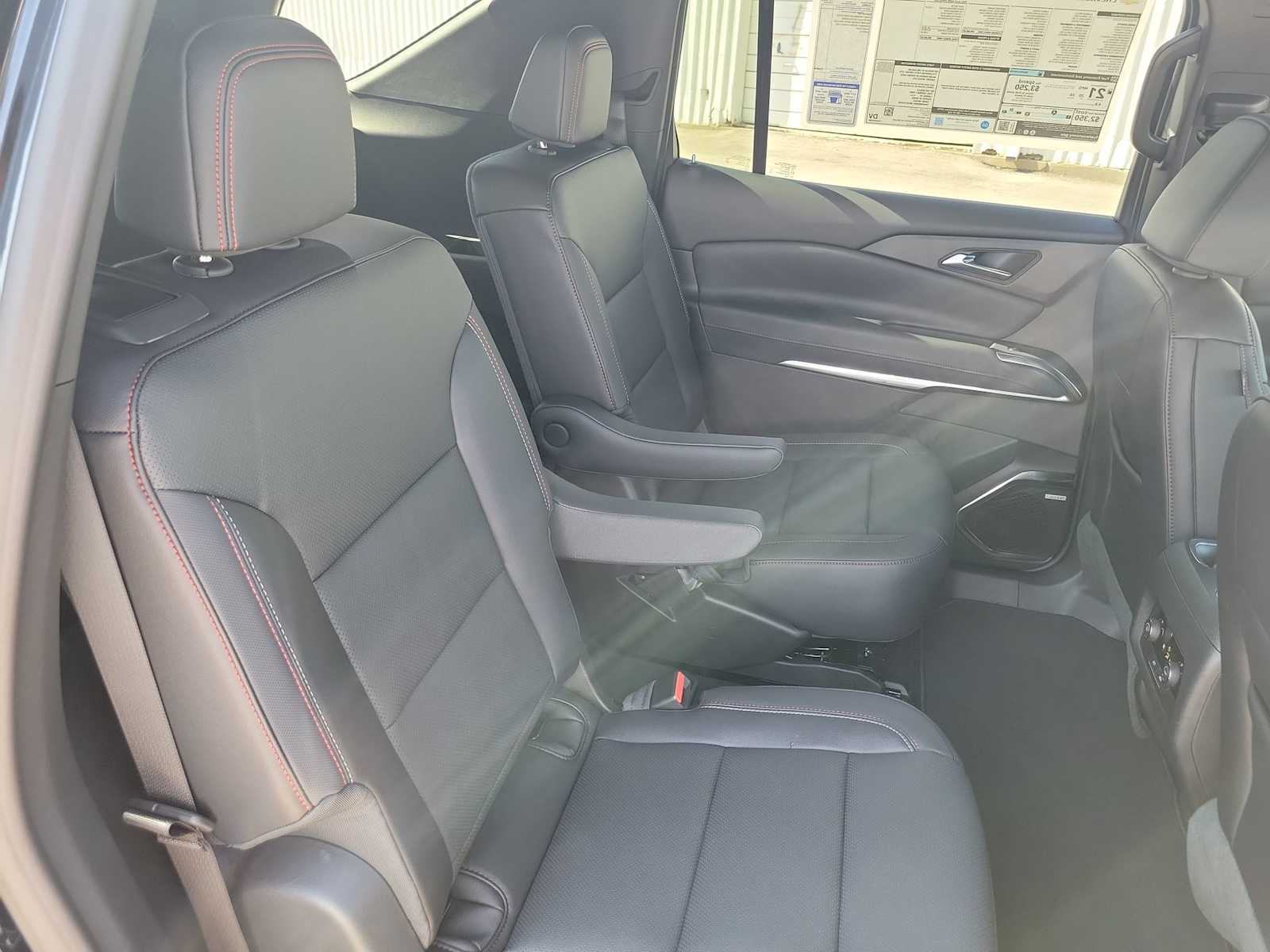 Thumbnail: 2026 Chevrolet Traverse - 21