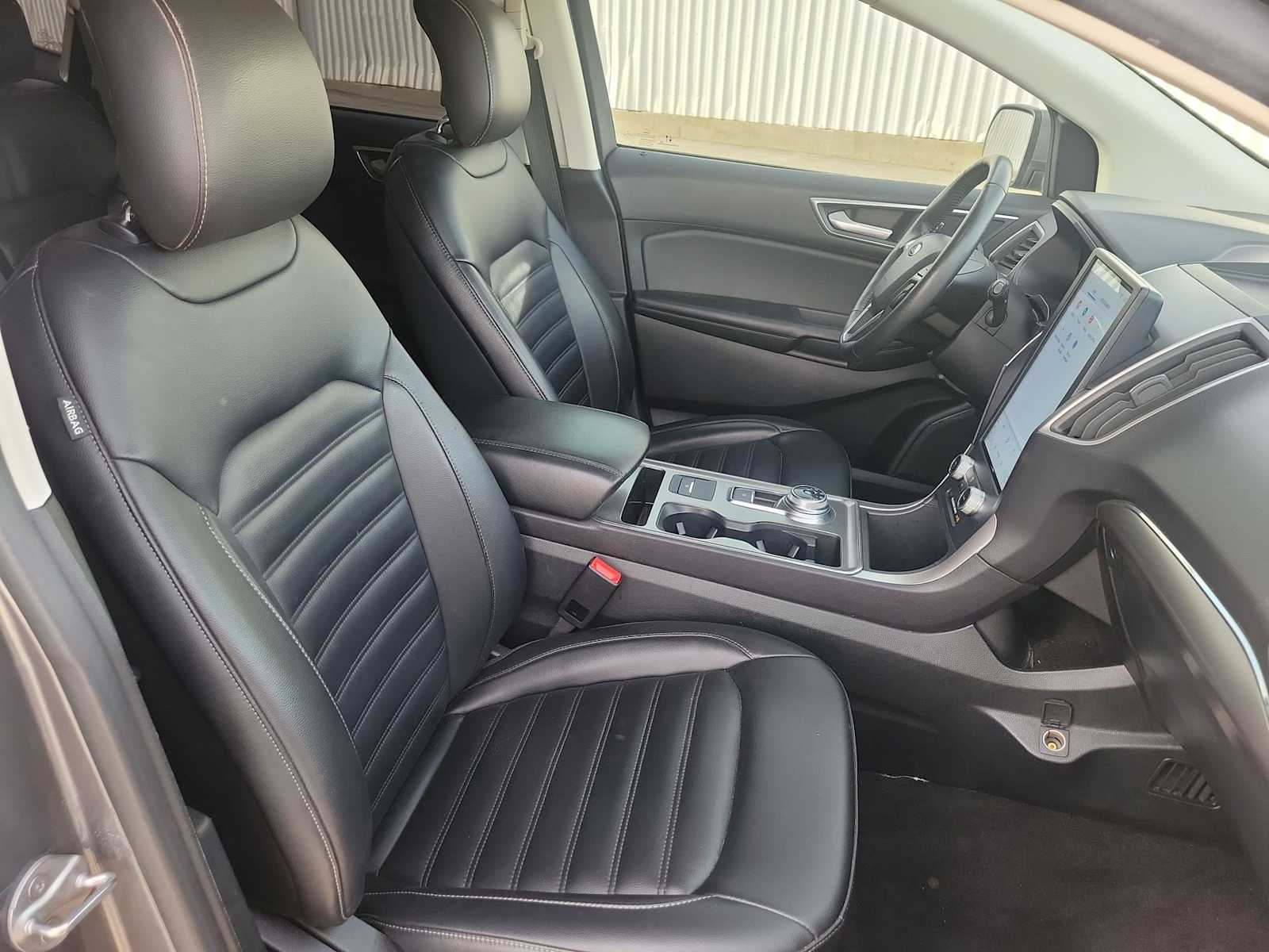 Thumbnail: 2022 Ford Edge - 18