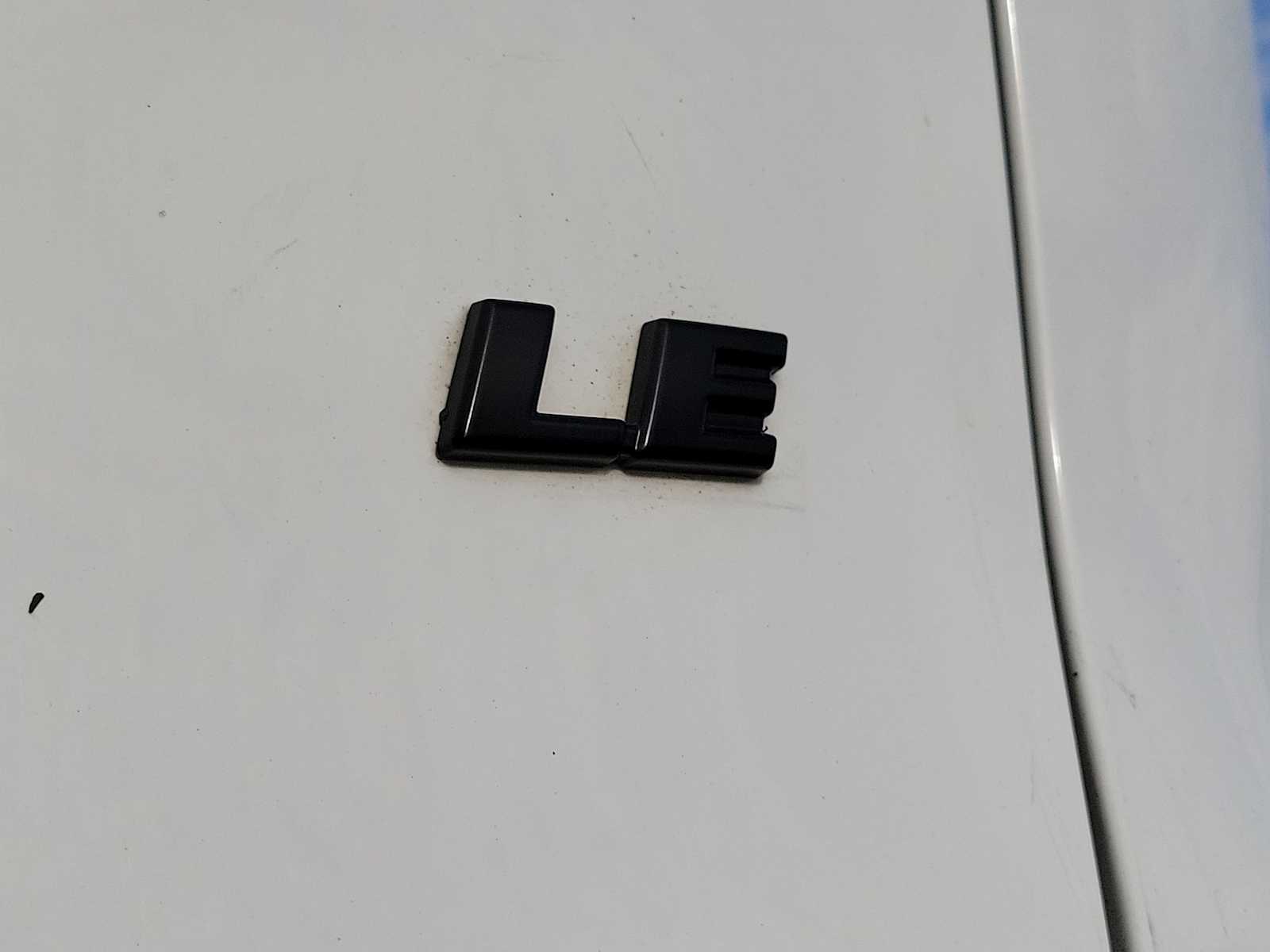 Thumbnail: 2022 Toyota RAV4 - 15