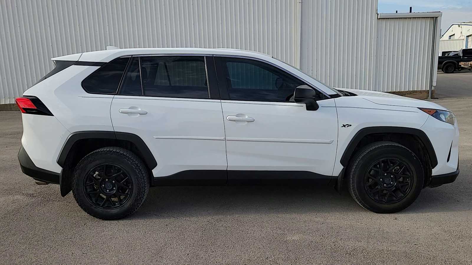 Thumbnail: 2022 Toyota RAV4 - 9