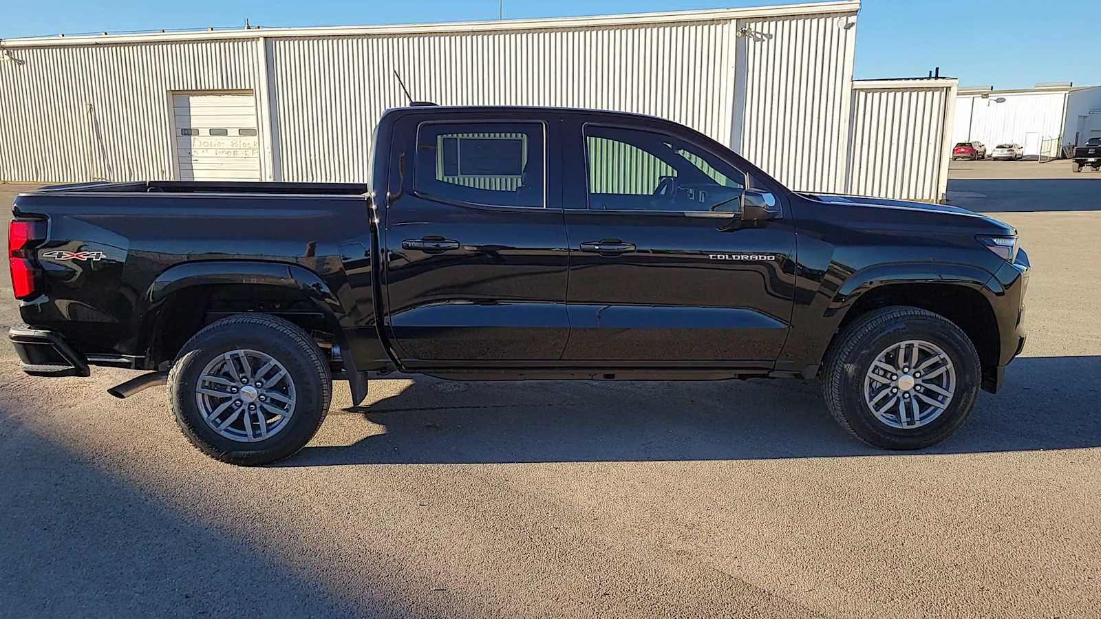 Thumbnail: 2026 Chevrolet Colorado - 9