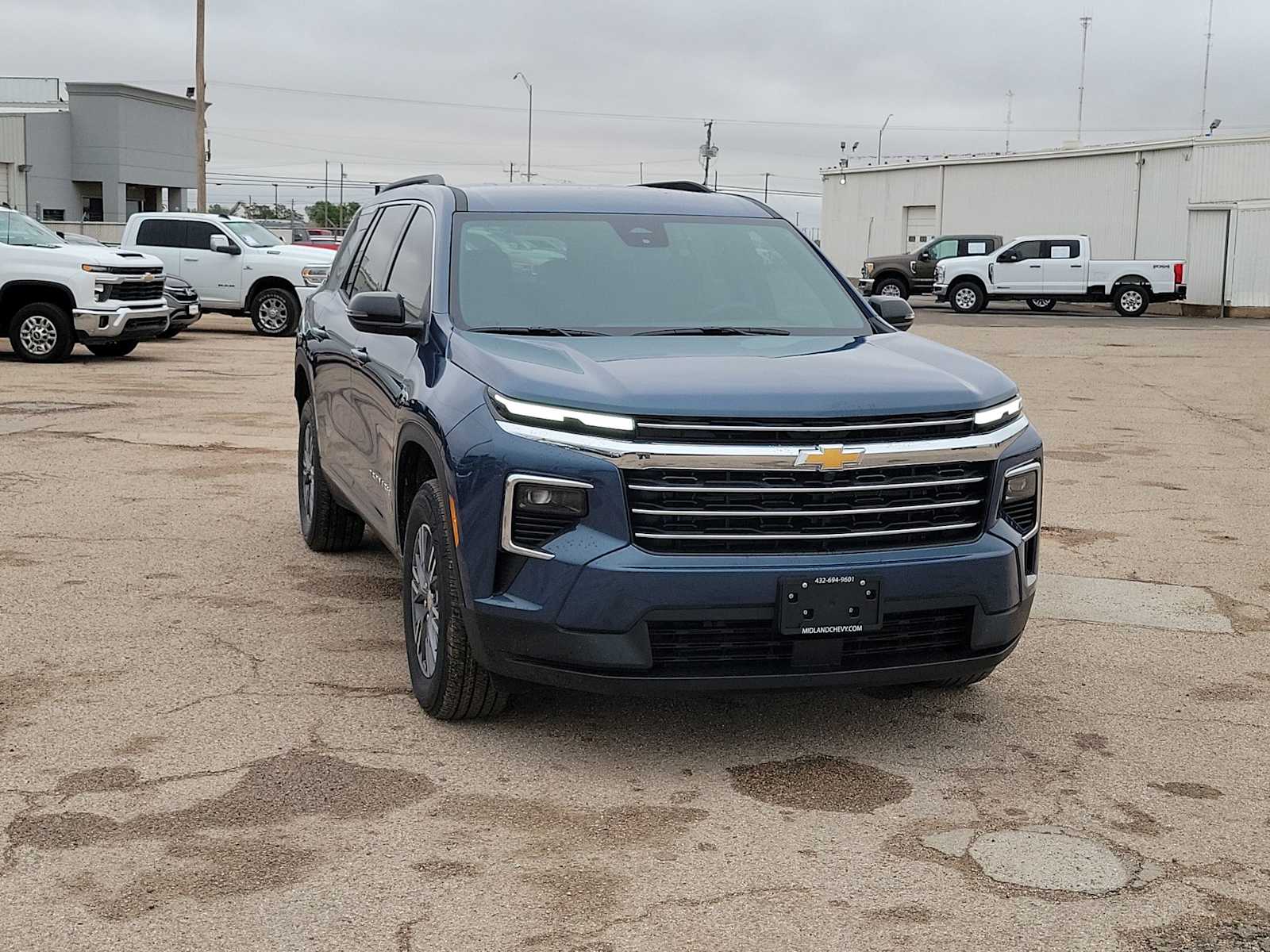 Thumbnail: 2026 Chevrolet Traverse - 2