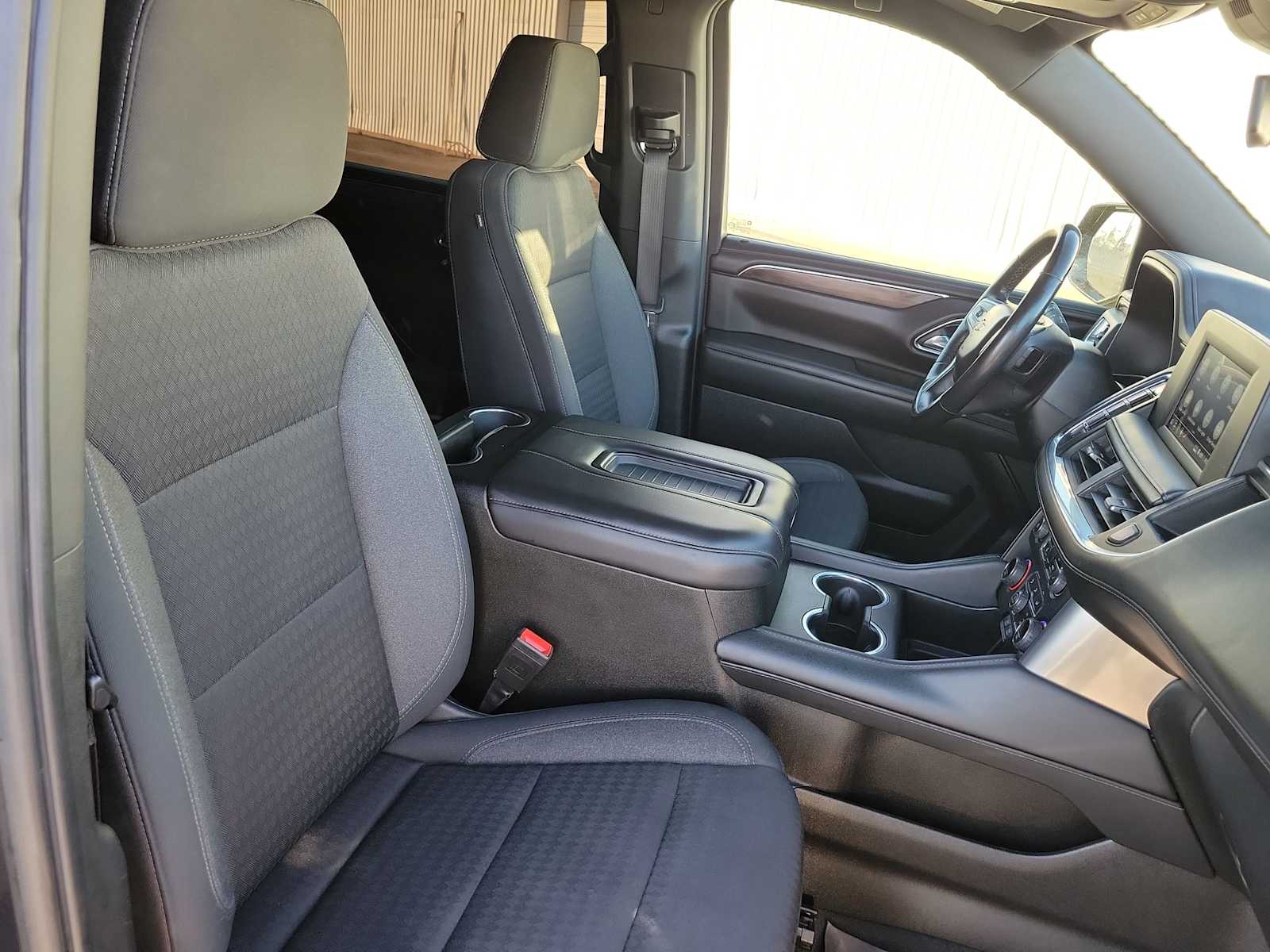 Thumbnail: 2023 Chevrolet Suburban - 21