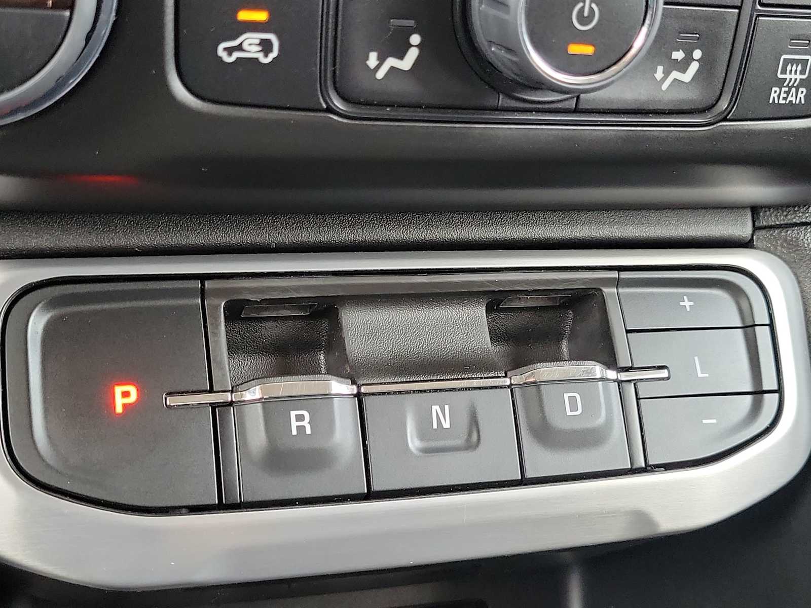 Thumbnail: 2023 GMC Acadia - 21