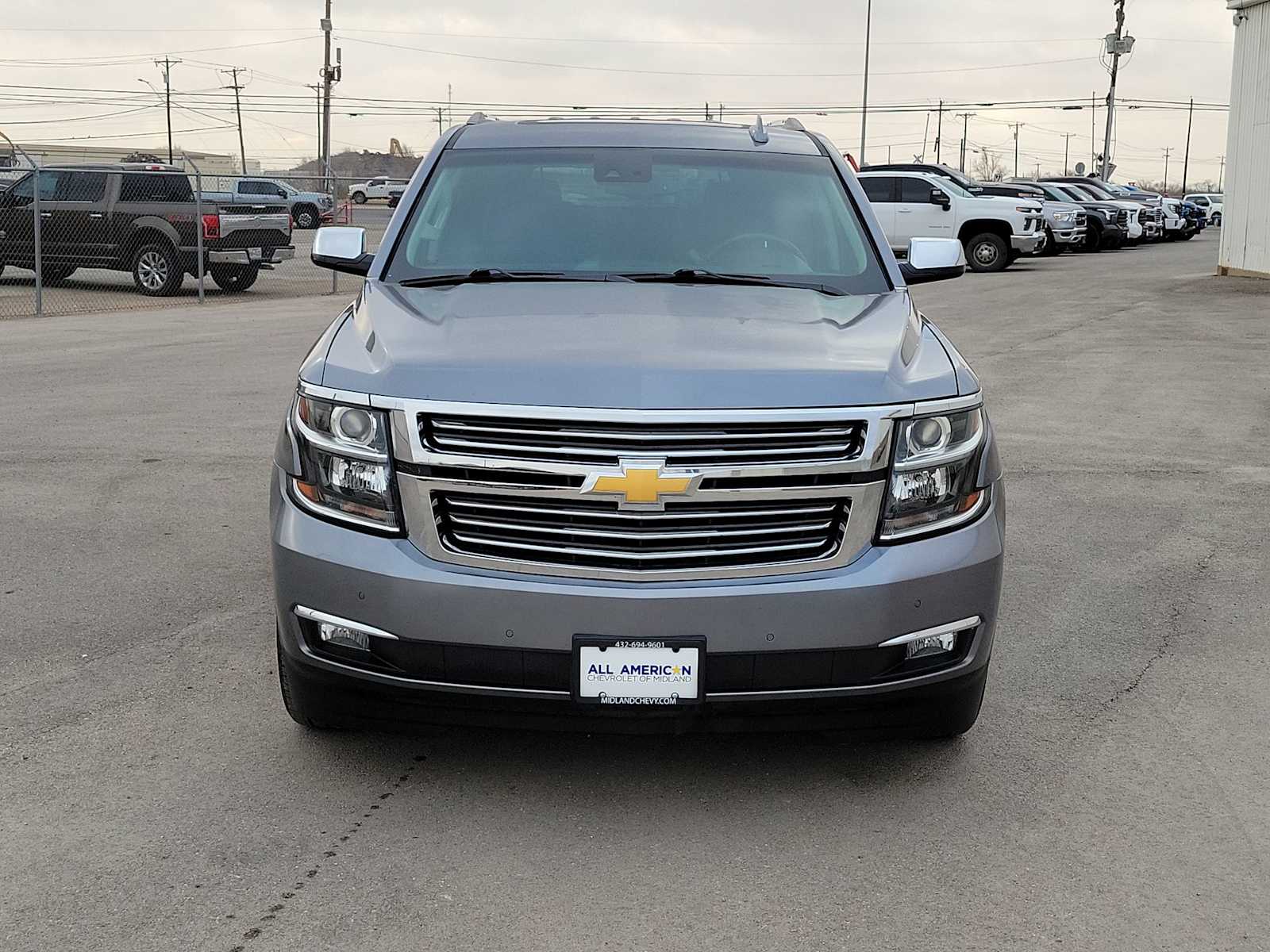 Thumbnail: 2019 Chevrolet Tahoe - 3
