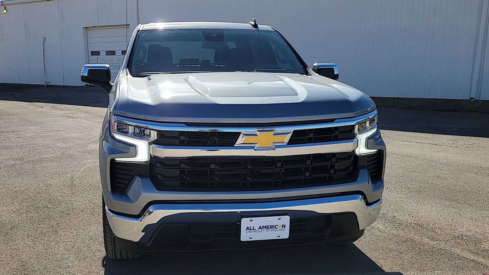 Thumbnail: 2026 Chevrolet Silverado 1500 - 3