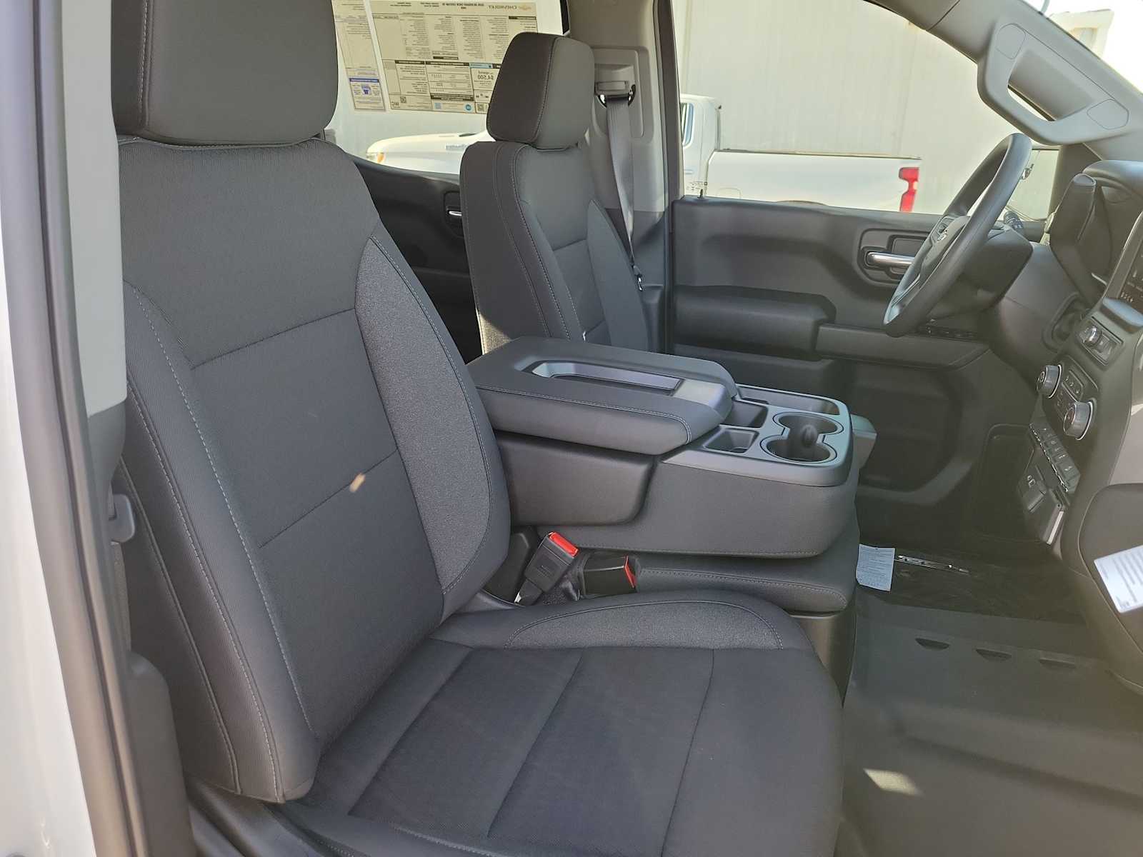 Thumbnail: 2026 Chevrolet Silverado 1500 - 22