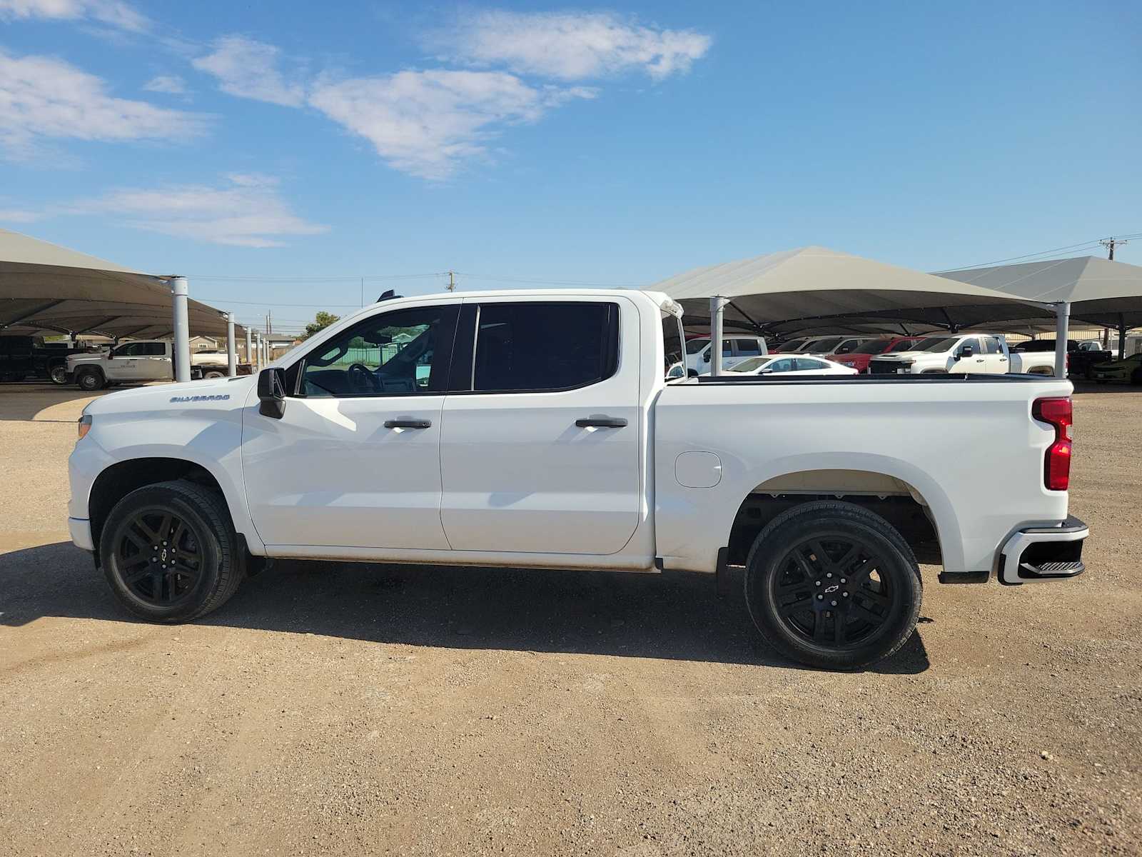 Thumbnail: 2022 Chevrolet Silverado 1500 - 11