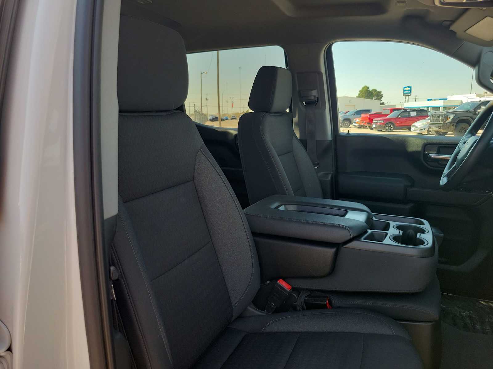 Thumbnail: 2022 Chevrolet Silverado 1500 - 22