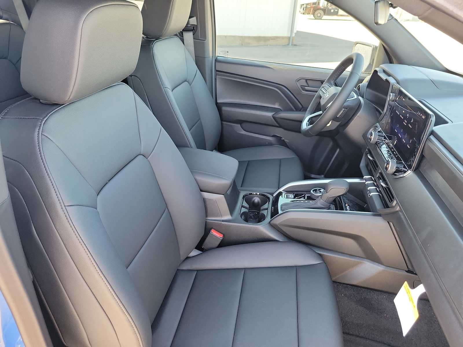 Thumbnail: 2026 Chevrolet Colorado - 22