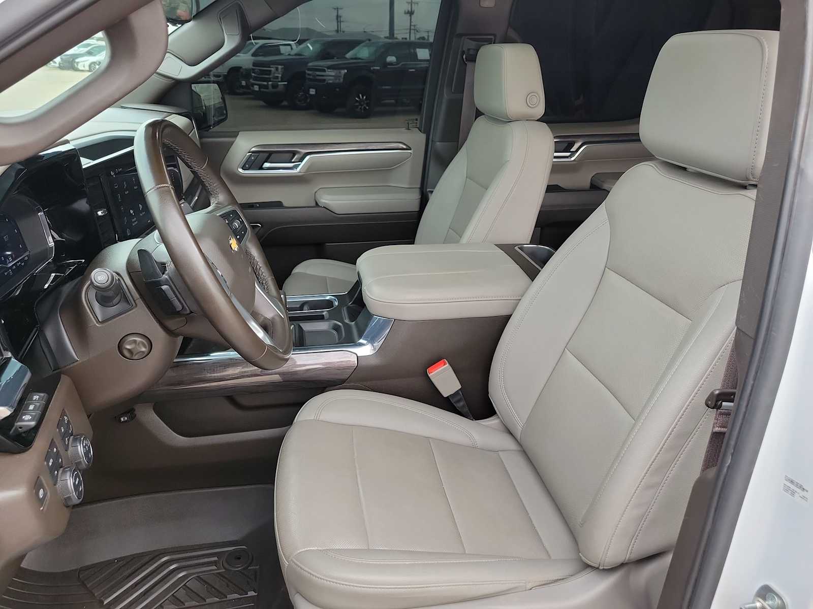 Thumbnail: 2024 Chevrolet Silverado 1500 - 15