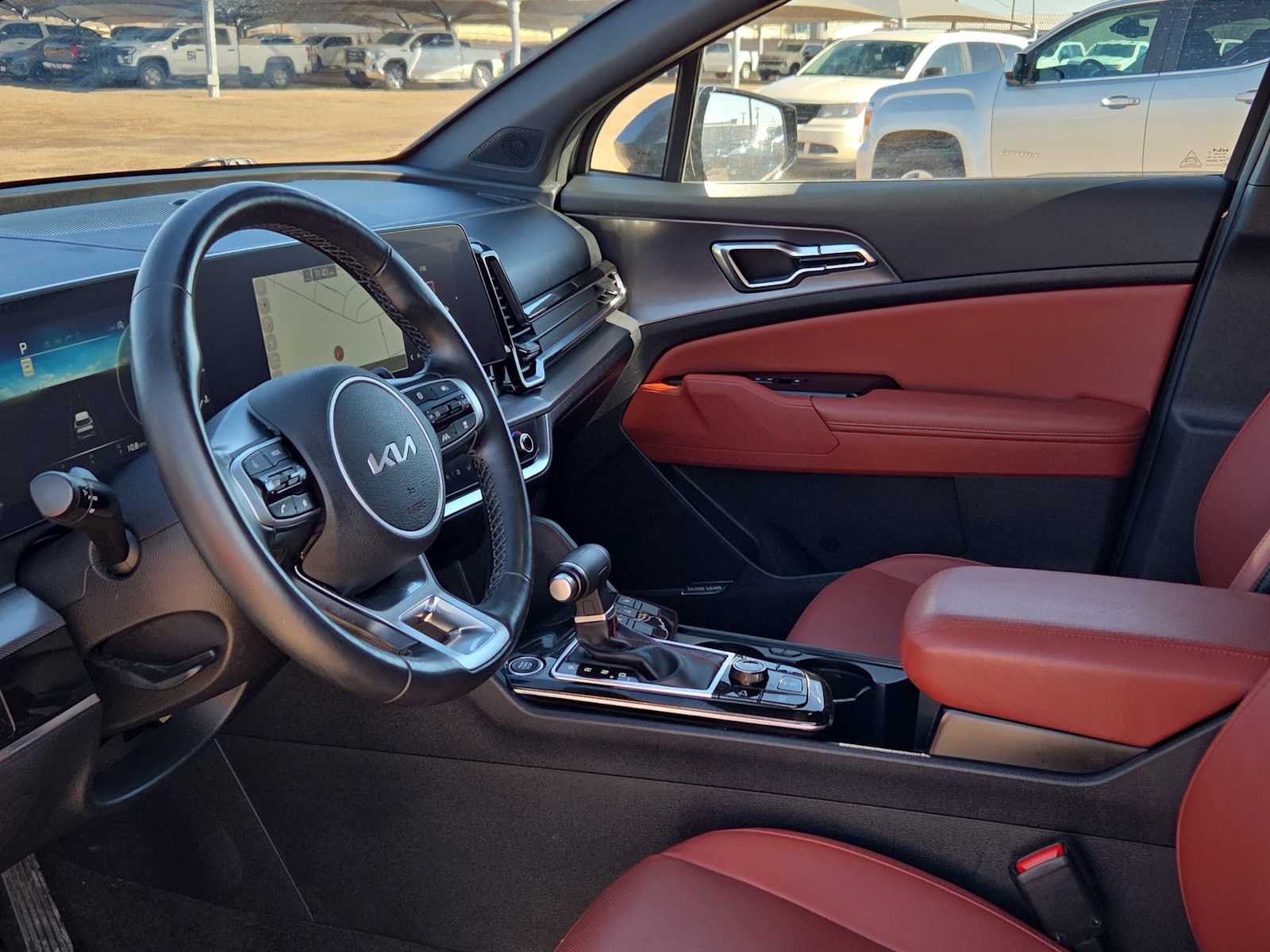 Thumbnail: 2023 Kia Sportage - 10