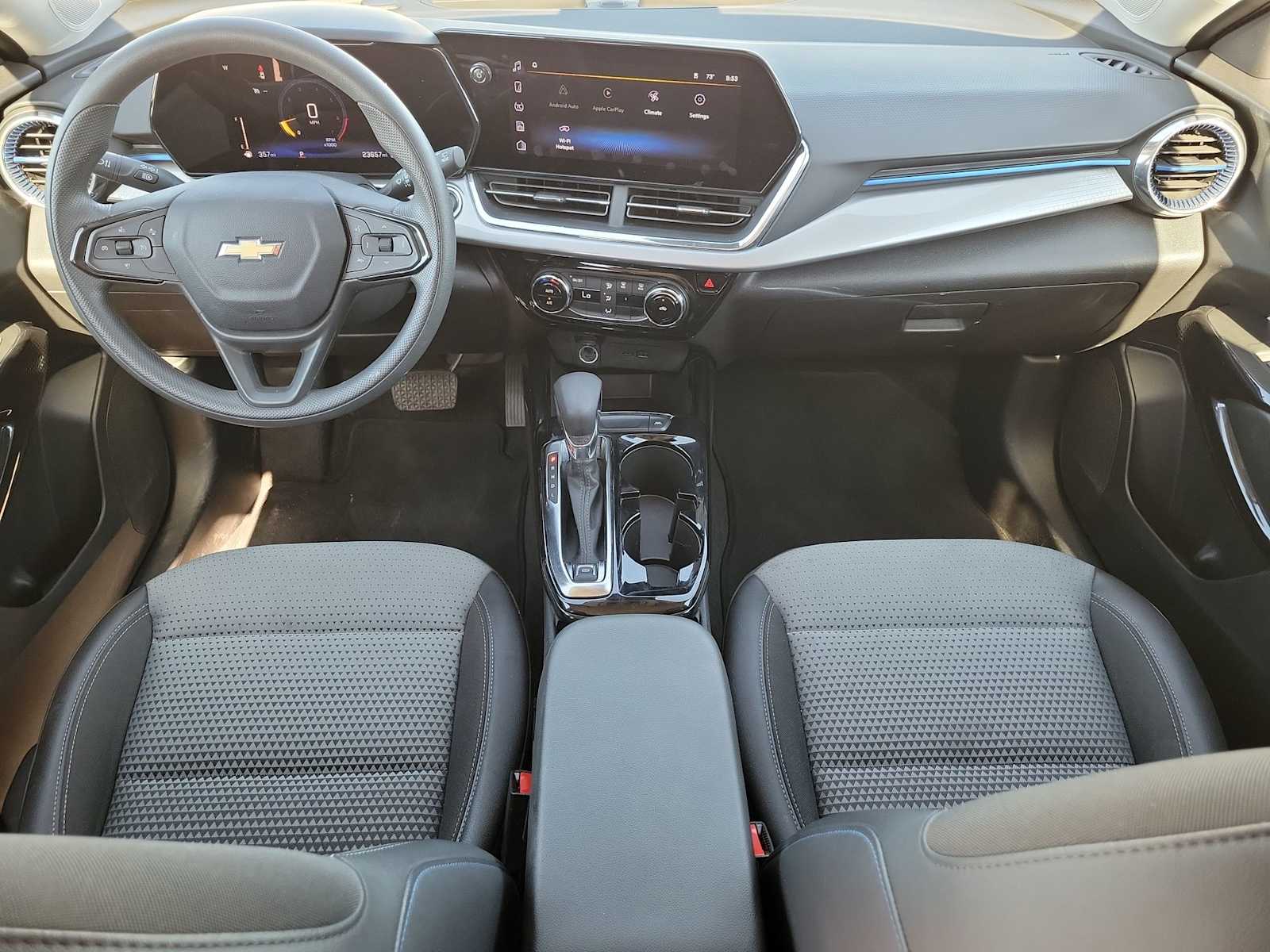 Thumbnail: 2025 Chevrolet Trax - 14