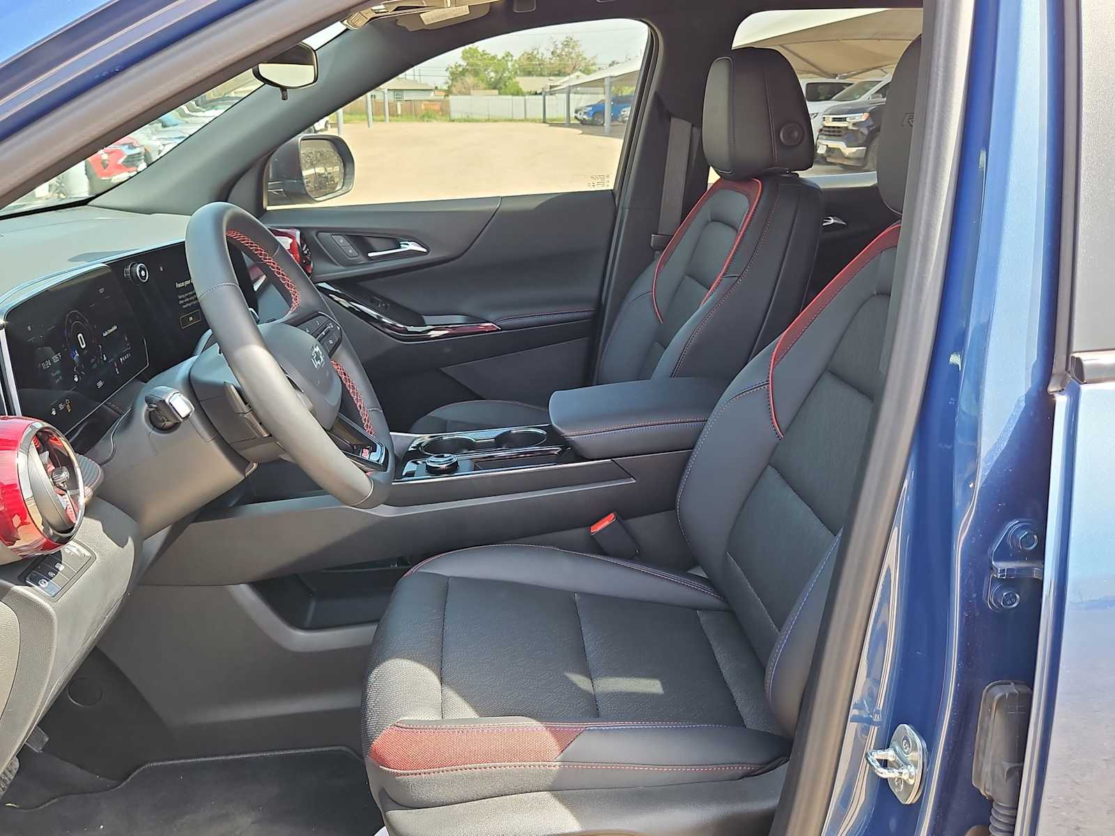 Thumbnail: 2026 Chevrolet Equinox - 15